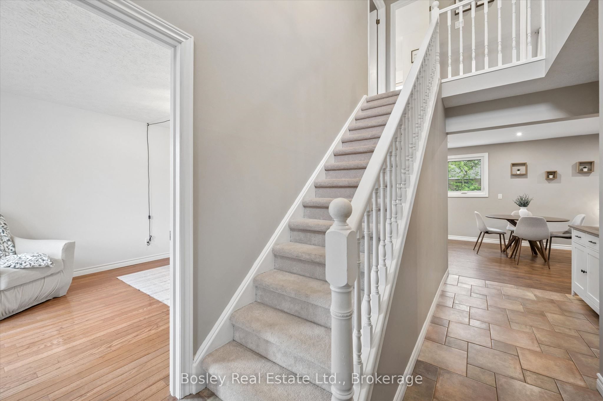 687 Champlain Boulevard, Cambridge, ON N1R 7Z8 photo 5
