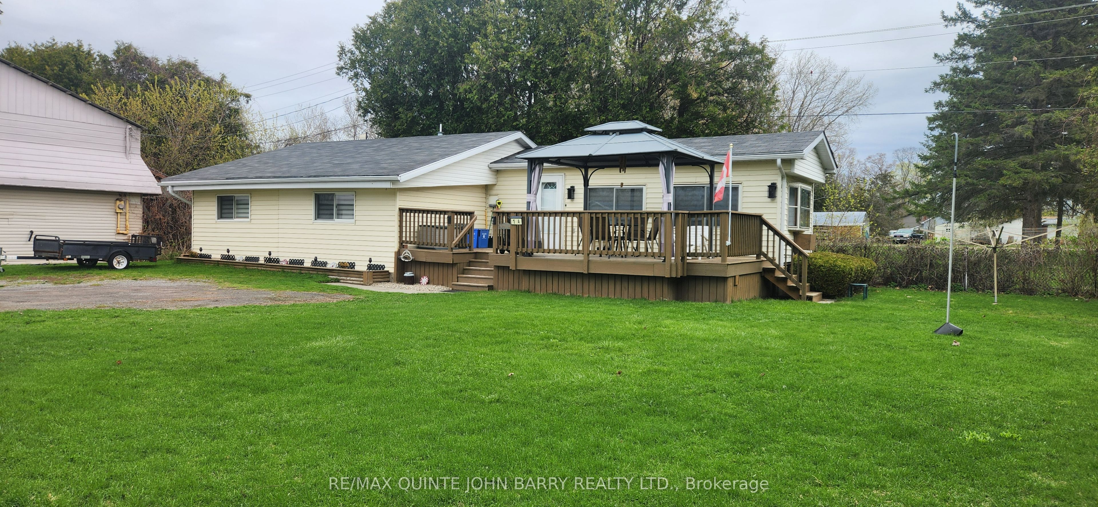 529 Old Hwy 2 1A, Quinte West, ON K8V 5P5