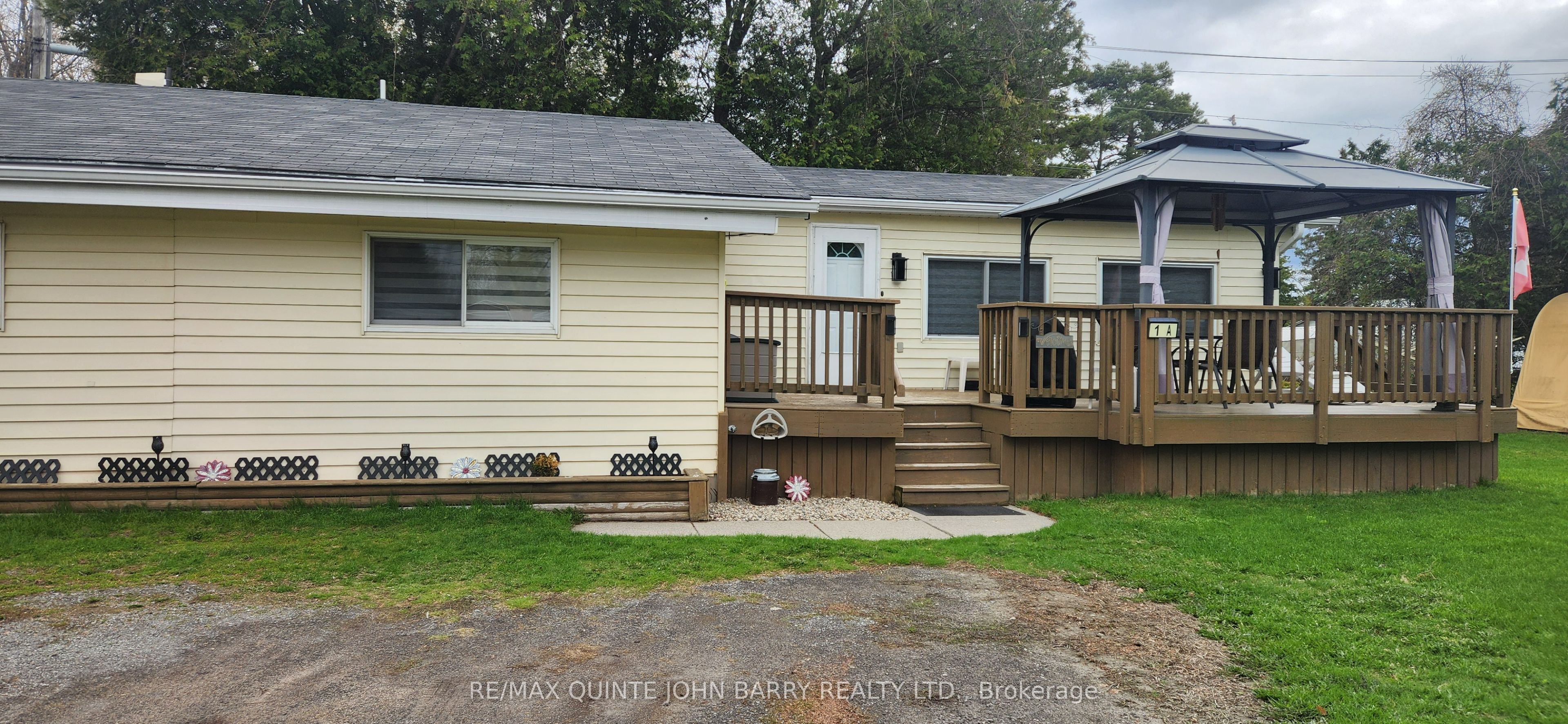 529 Old Hwy 2 1A, Quinte West, ON K8V 5P5 photo 2
