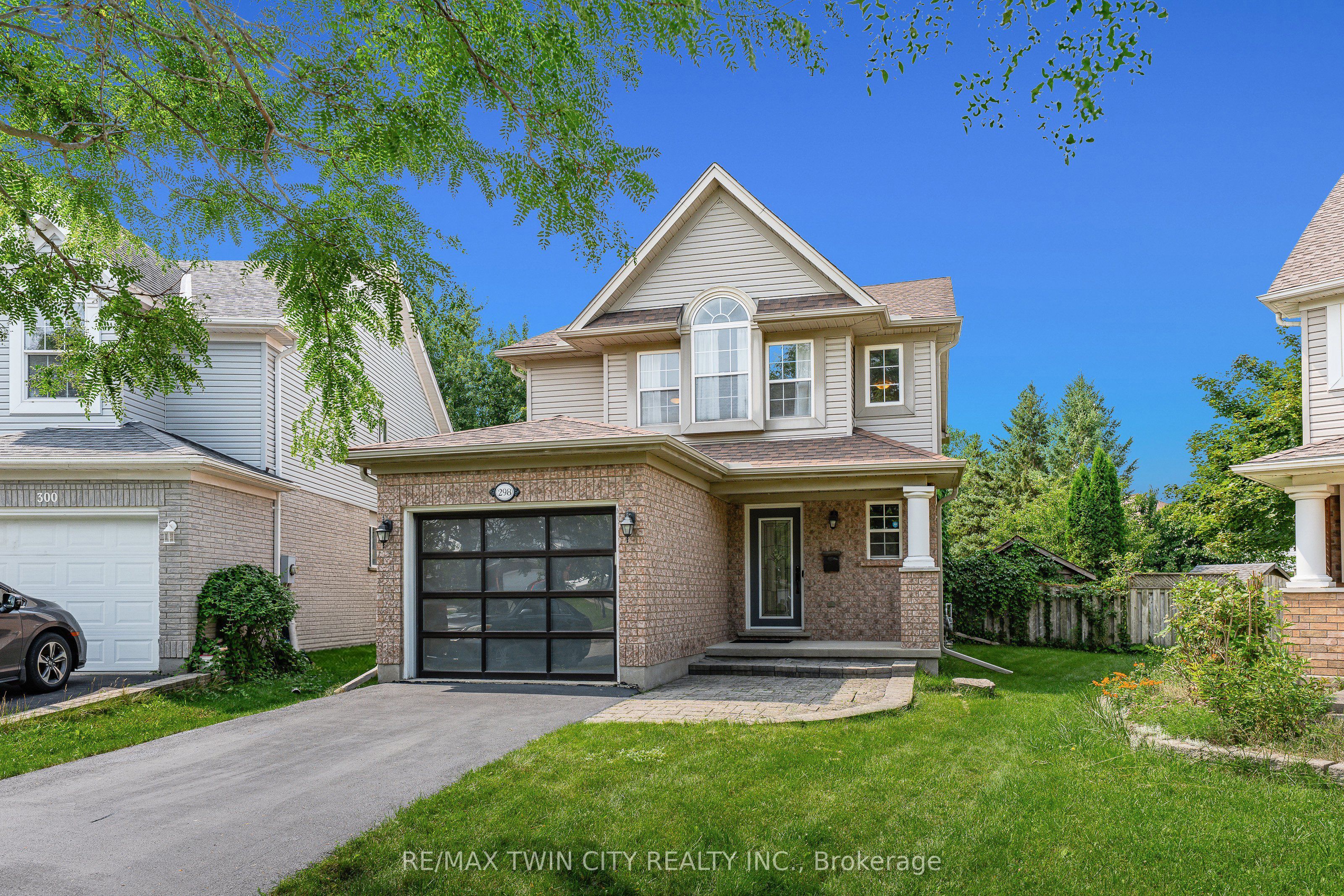 298 Pineland Place, Waterloo, ON N2T 2S7