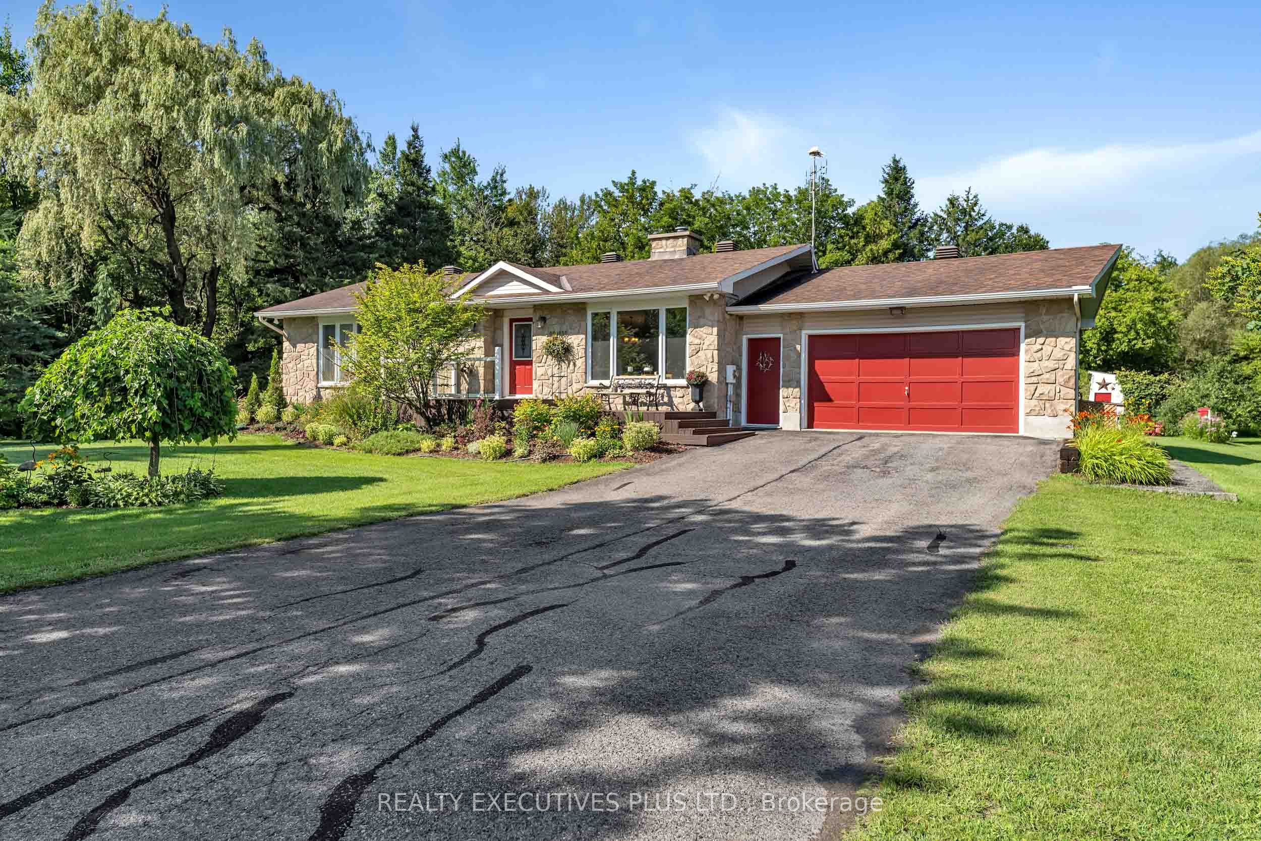 3896 Schnupp Road W, Clarence-Rockland, ON K0A 1E0