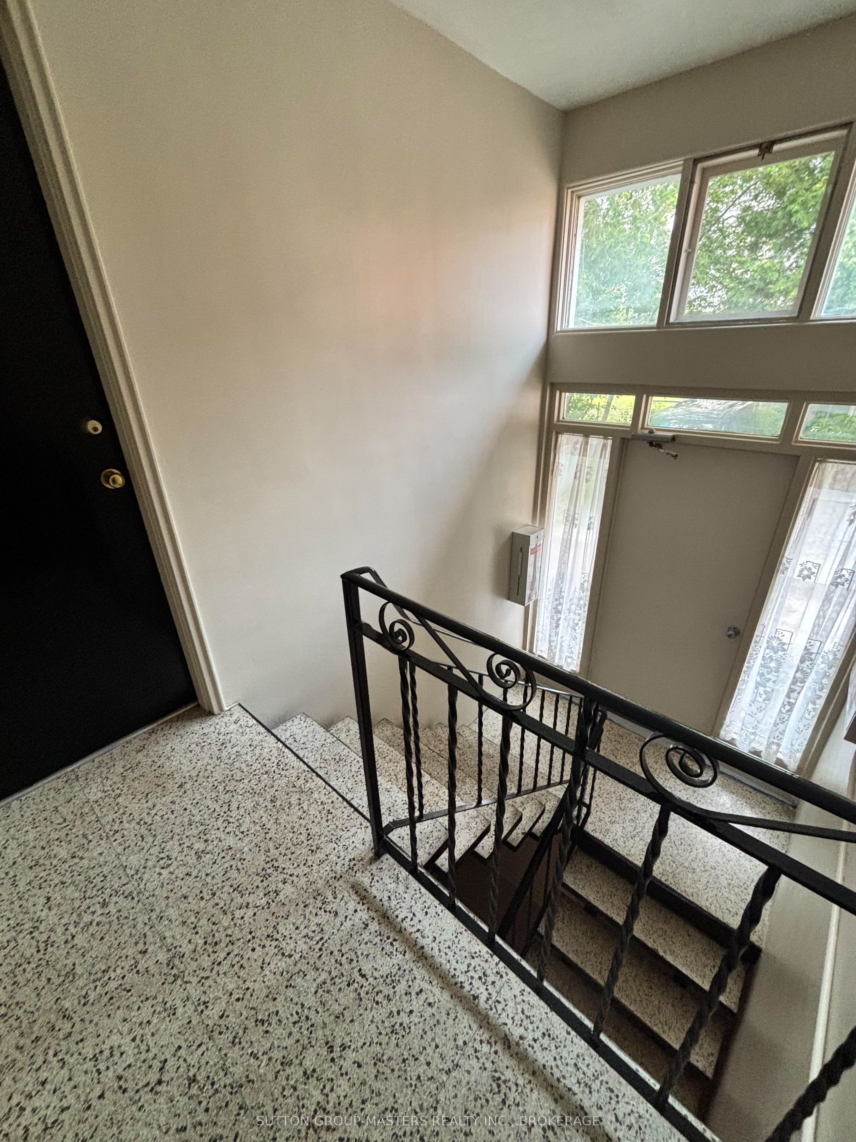 476 Albert Street, Kingston, ON K7L 3W3 photo 3