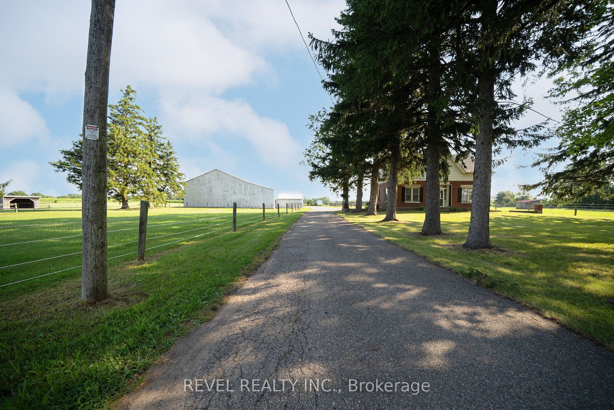 413 Ellis Avenue, Brant, ON N3R 0B8 photo 3