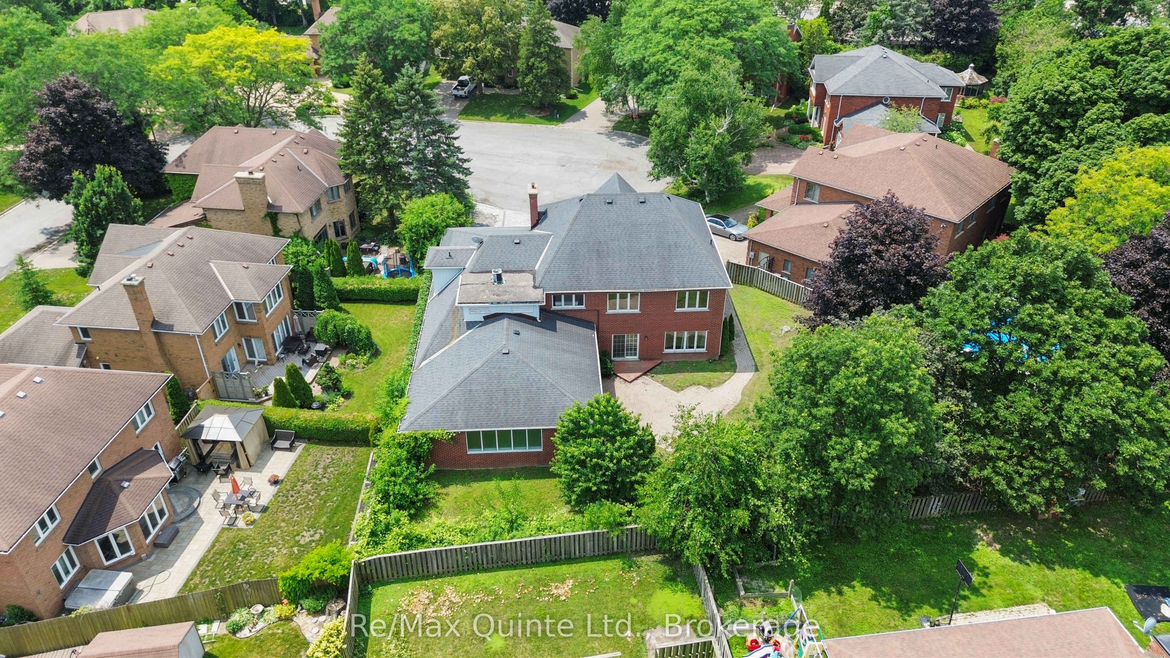 17 Applewood Court, Quinte West, ON K8V 6J3 photo 4