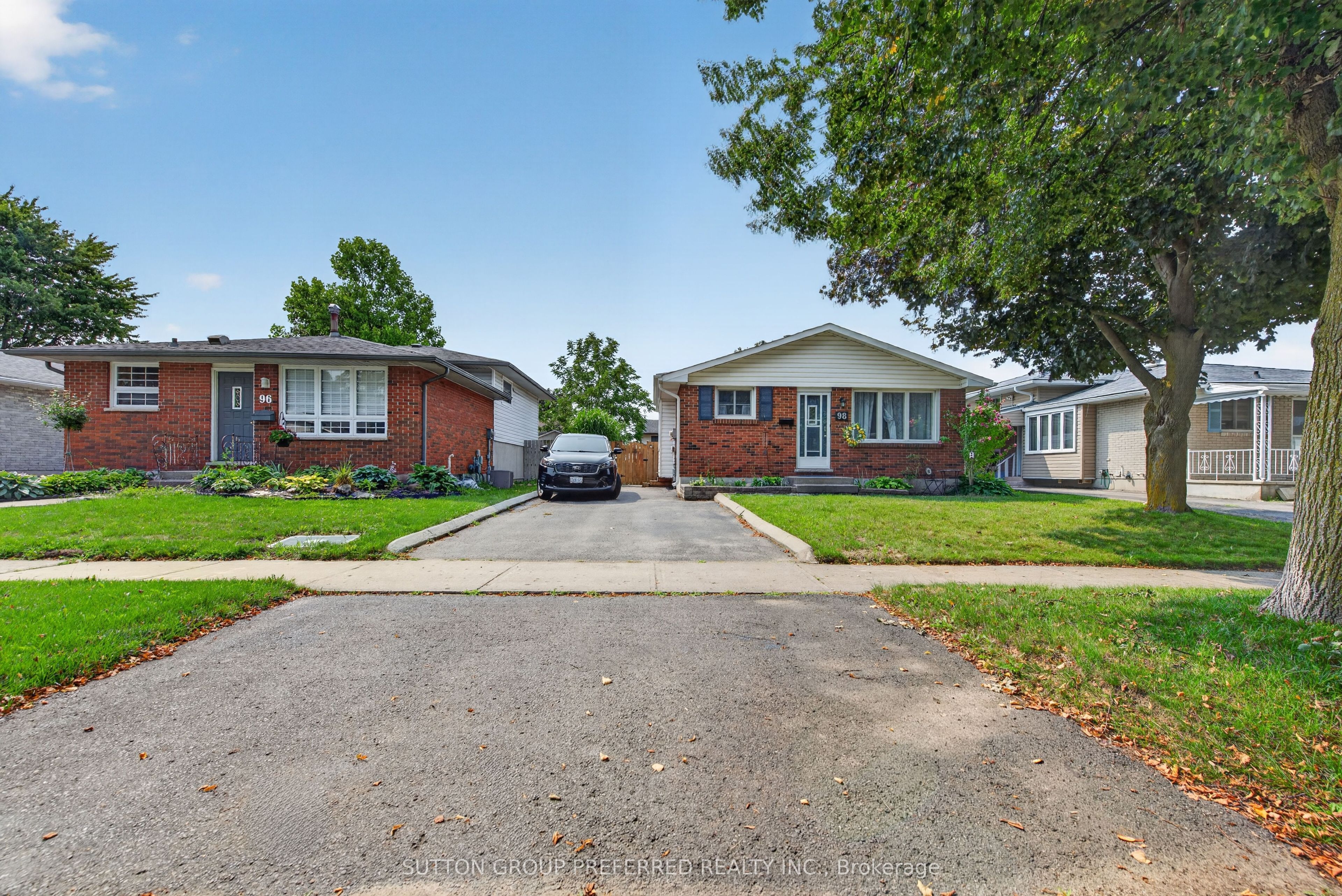 98 Surrey Crescent, London South, ON N6E 1T8 photo 2