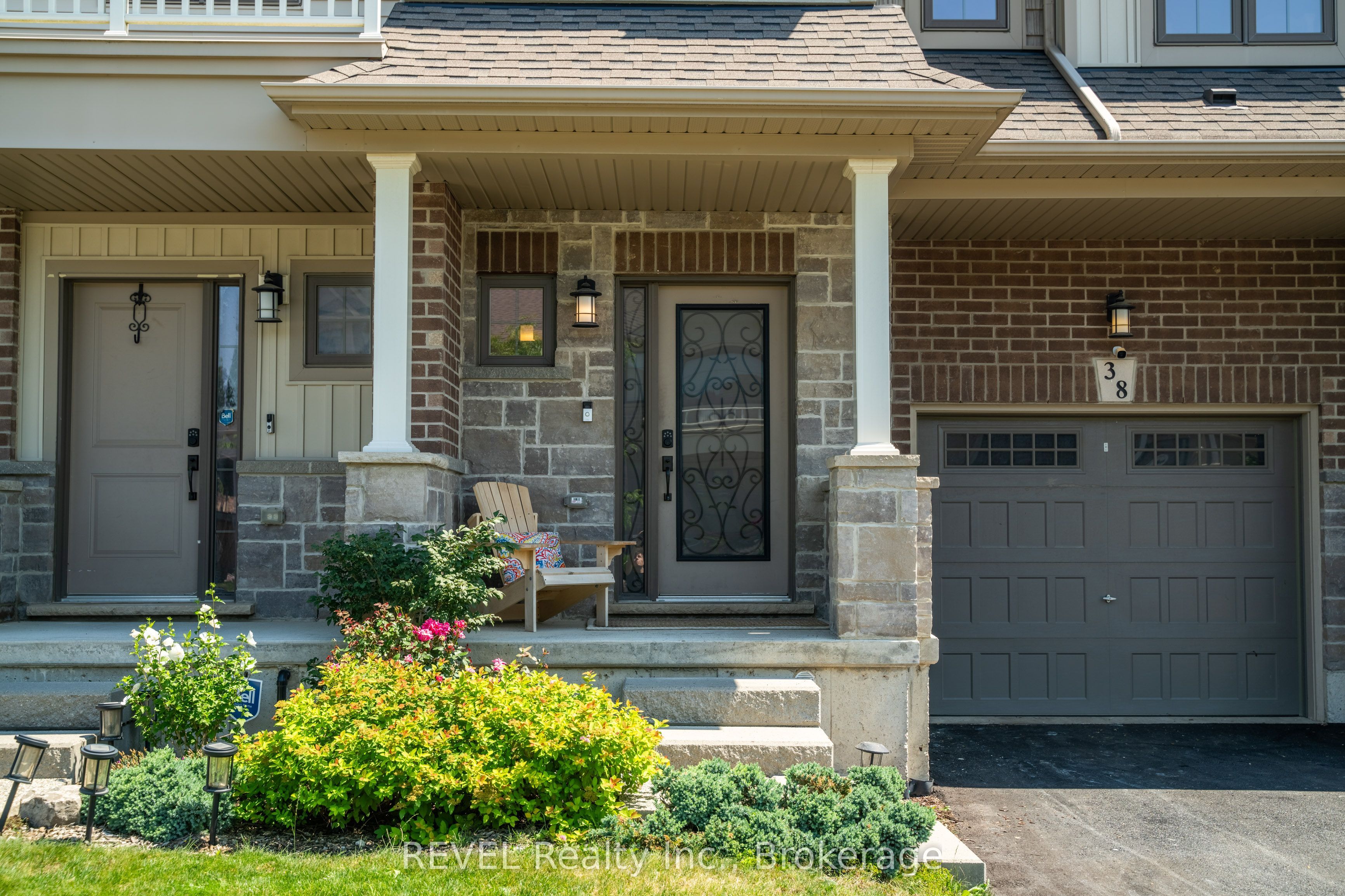 38 Dennis Drive, West Lincoln, ON L0R 2A0 photo 2
