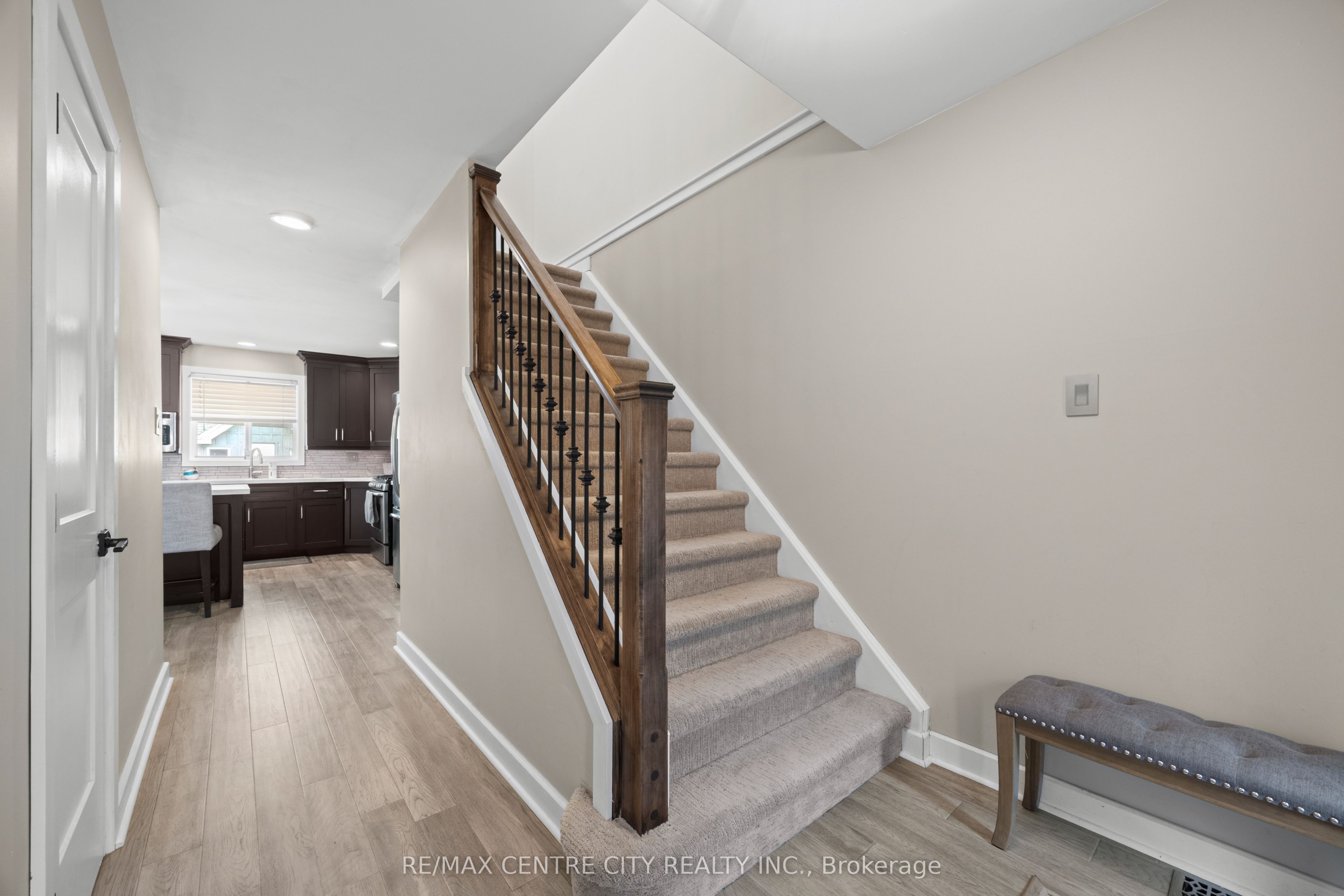43 Meredith Drive, Middlesex Centre, ON N0M 2A0 photo 5
