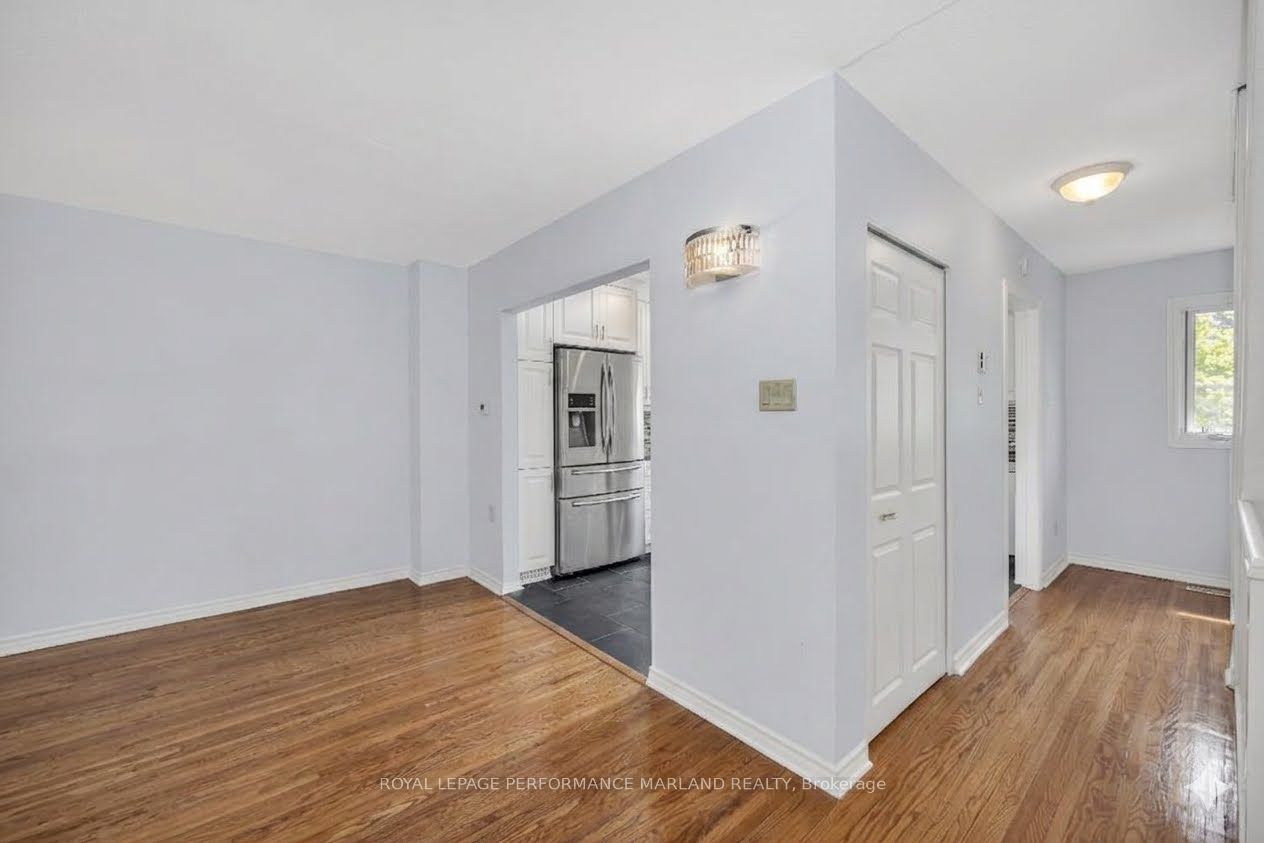 9 Marco Lane, Glebe - Ottawa East and Area, ON K1S 5A1 photo 5