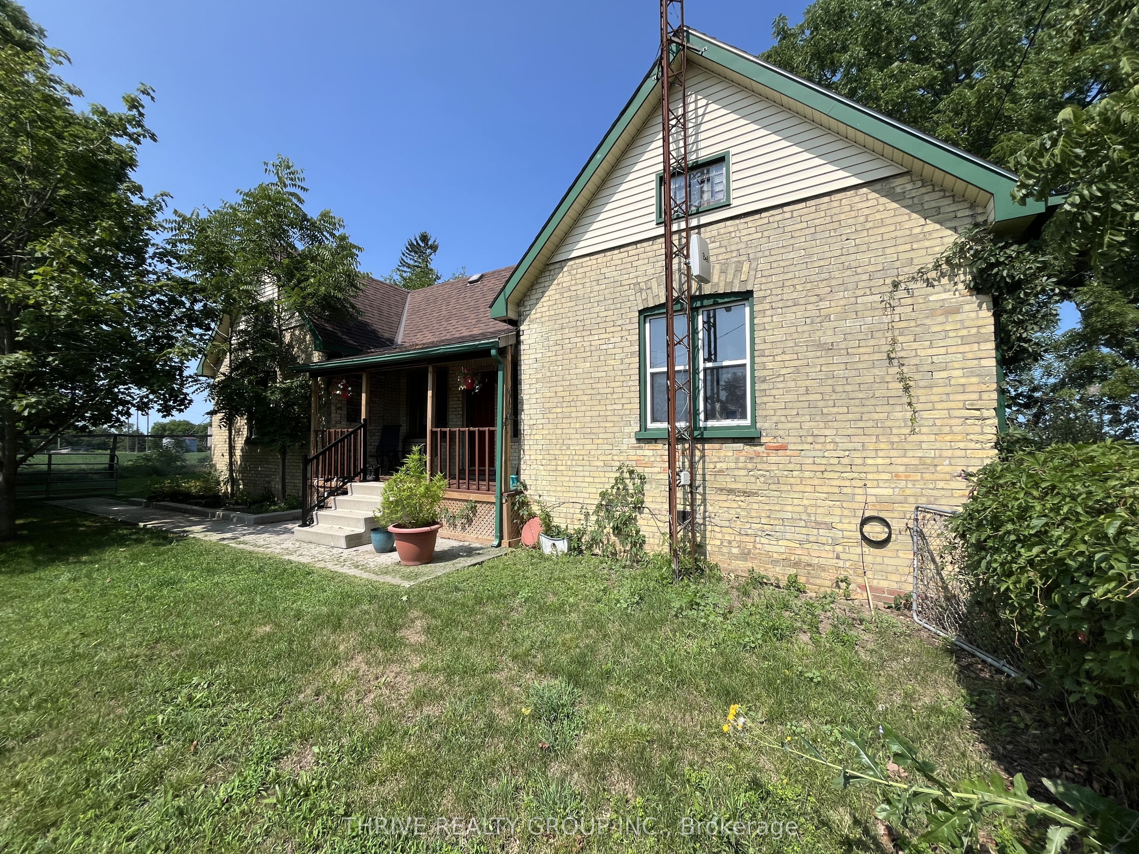 6692 Longwoods Road, Strathroy-Caradoc, ON N0L 1T0 photo 3