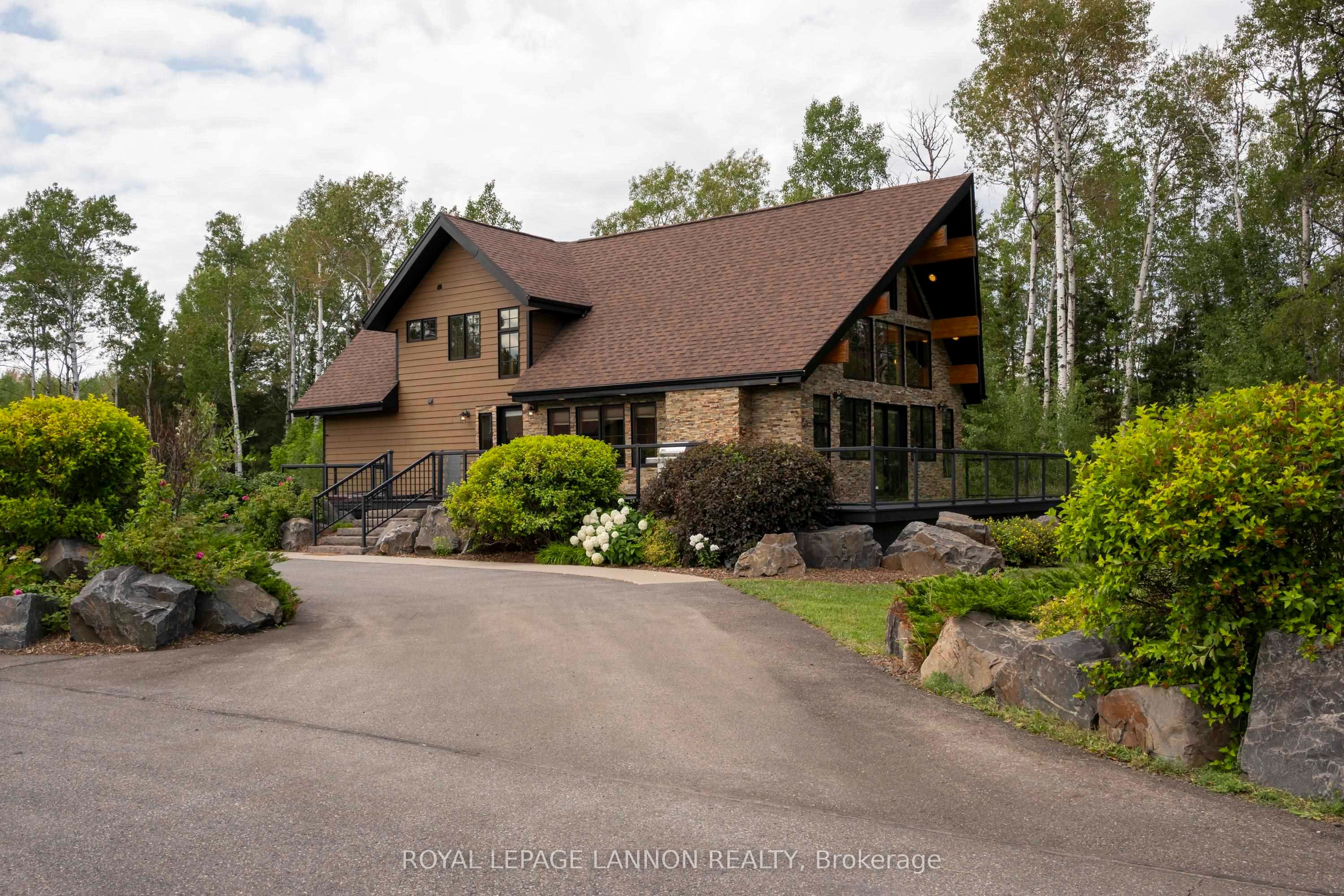 6065 Loch Lomond Road, Thunder Bay, ON P7J 1E7 photo 5