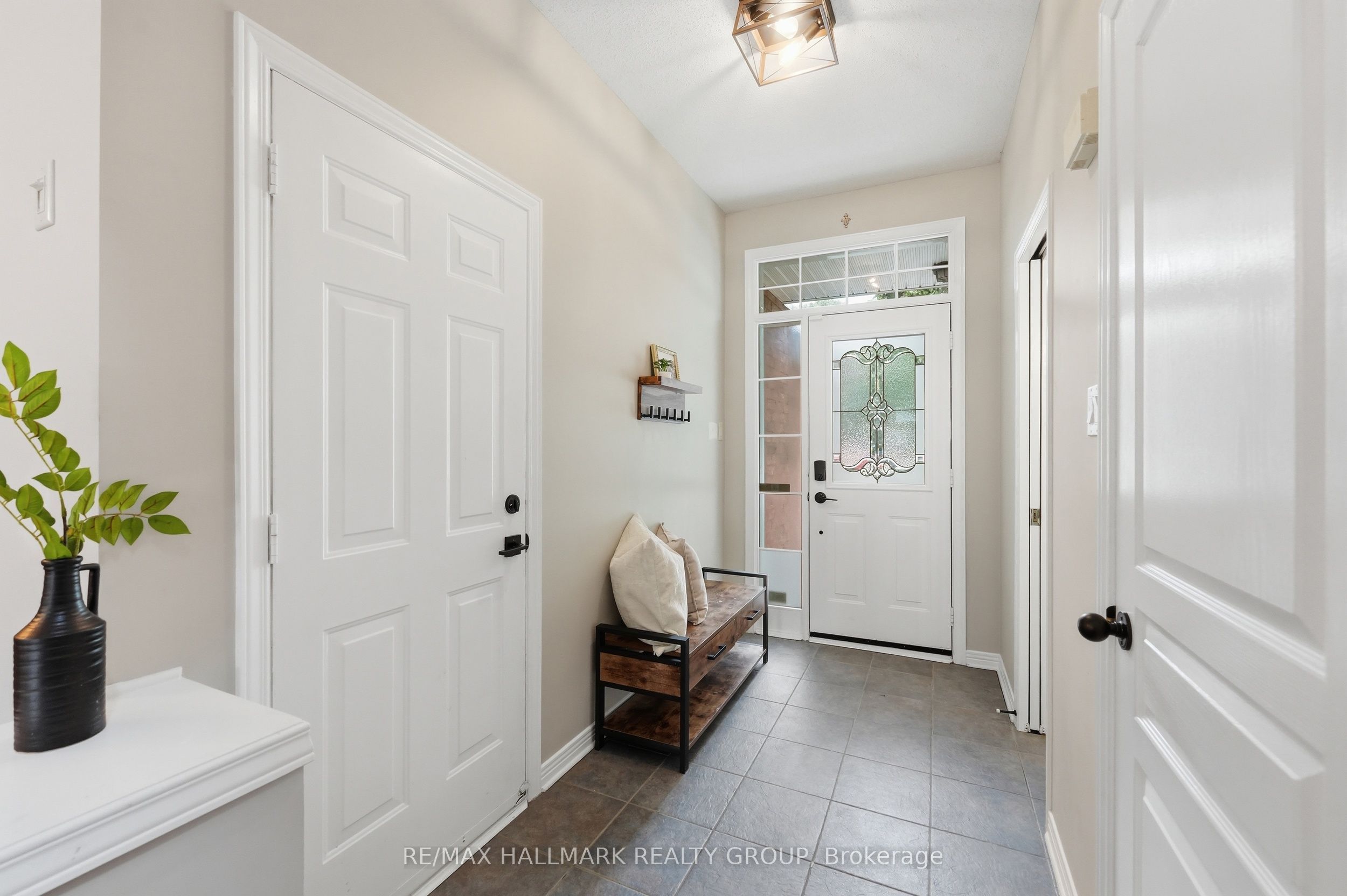 107 Bishops Mills Way, Kanata, ON K2K 3C2 photo 3