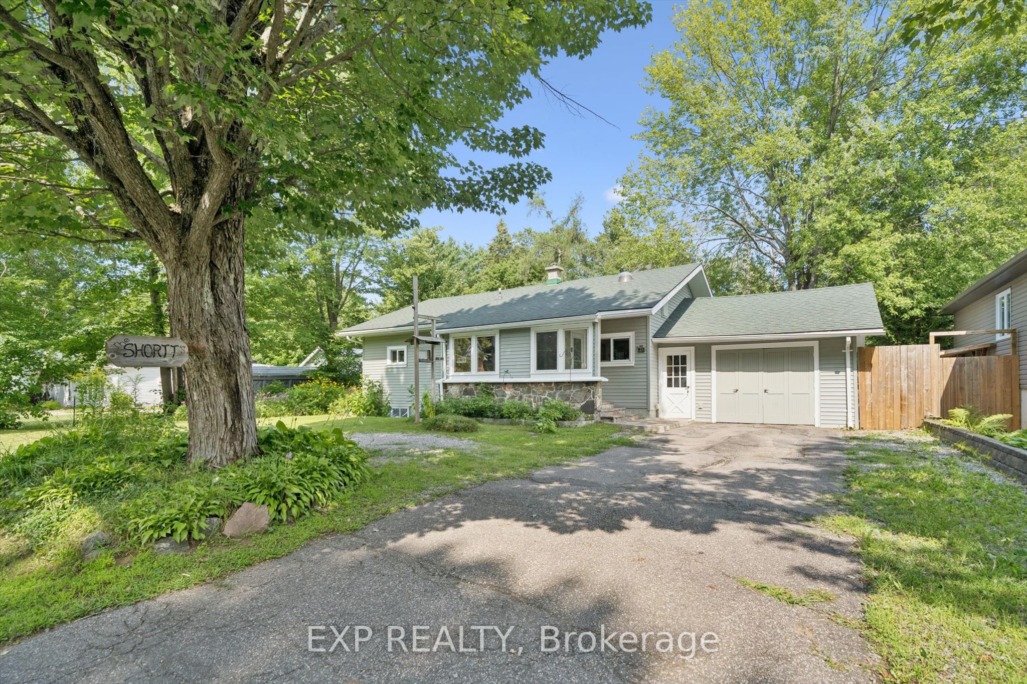 23 EWING Street, Bracebridge, ON P1L 1C7