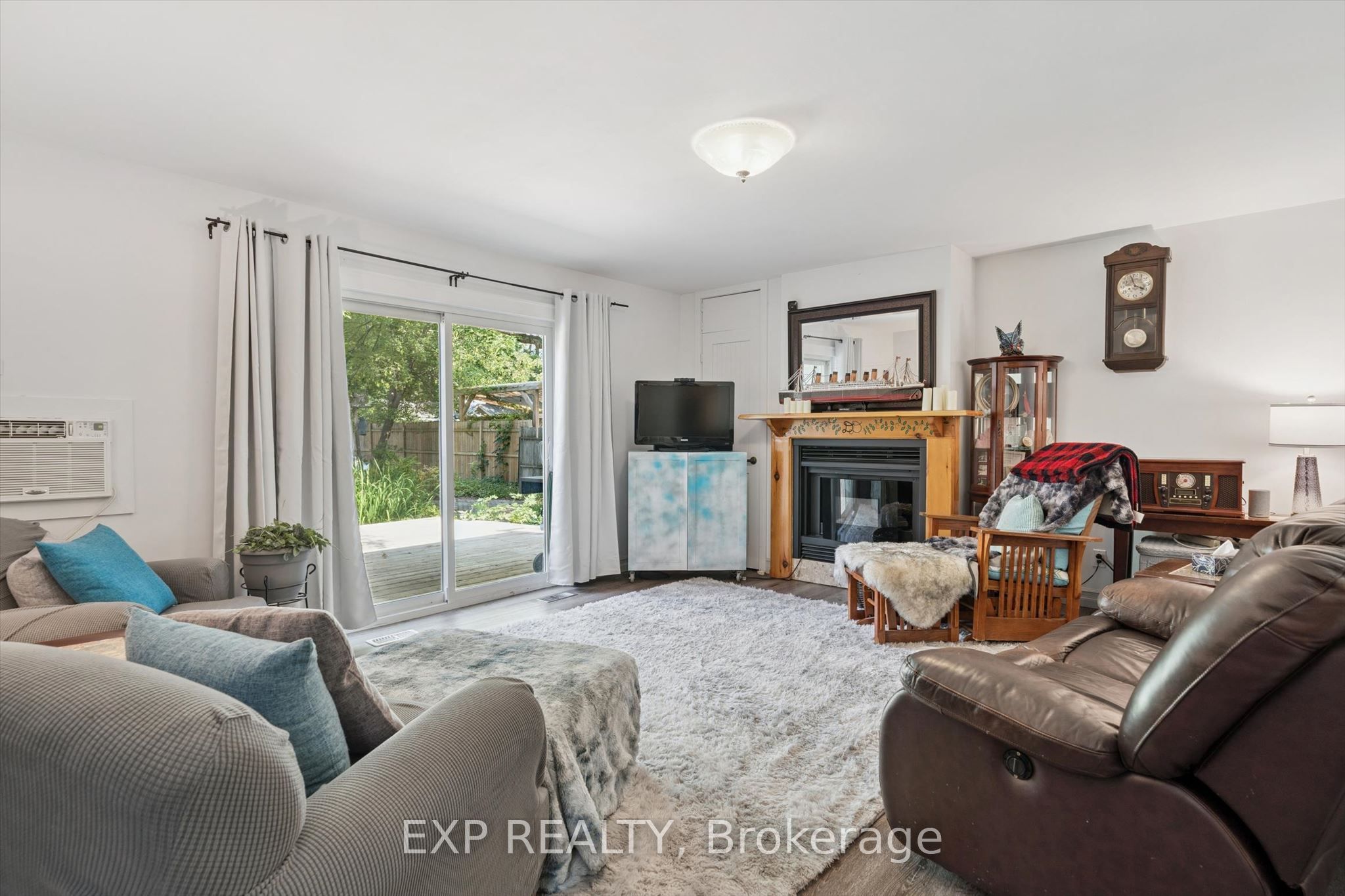 23 EWING Street, Bracebridge, ON P1L 1C7 photo 4