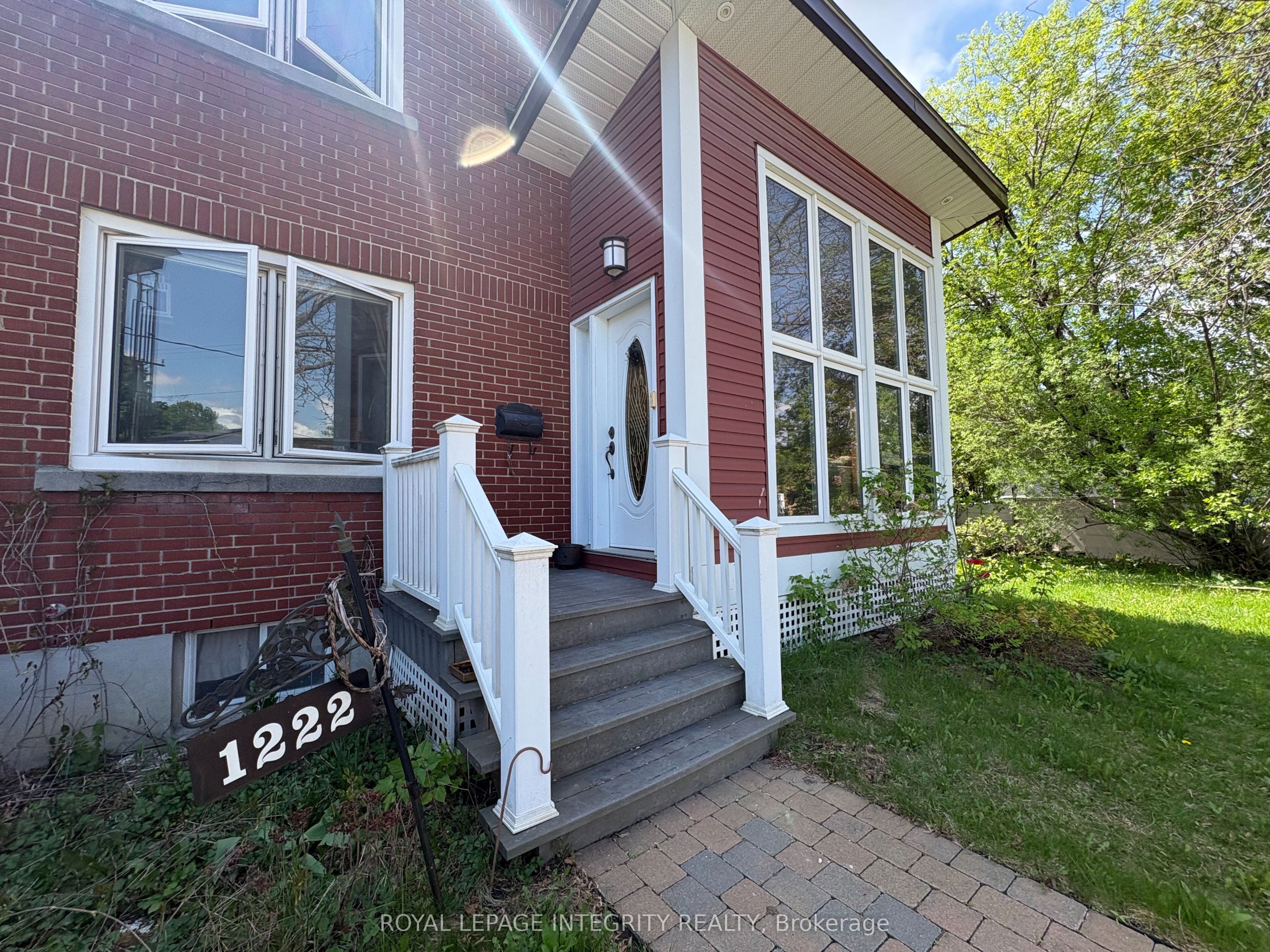 1222 Dorchester Avenue, Carlington - Central Park, ON K1Z 8E4 photo 3