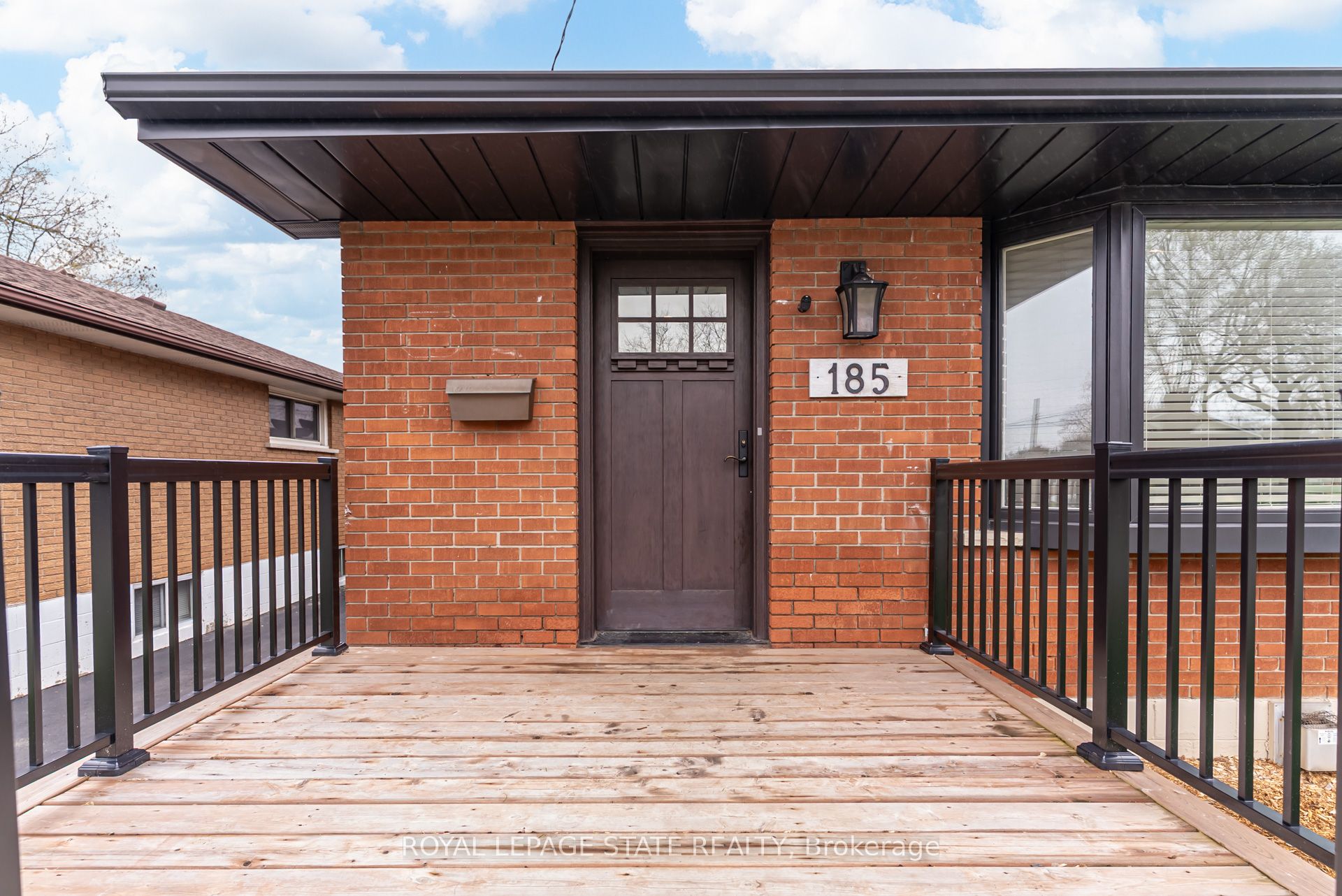 185 Deschene Avenue, Hamilton, ON L9A 3K3 photo 3