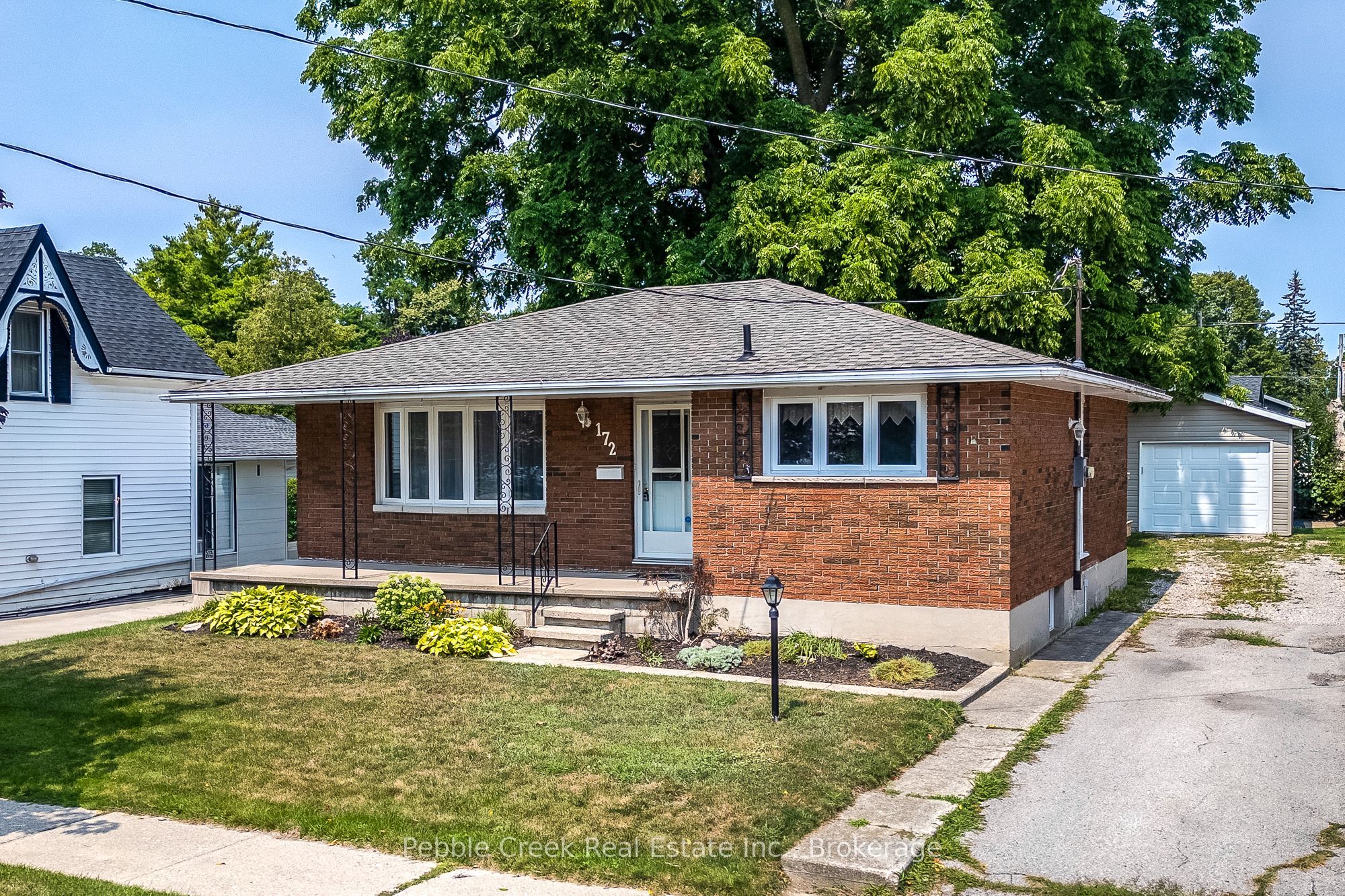 172 Elgin Avenue W, Goderich, ON N7A 2E6