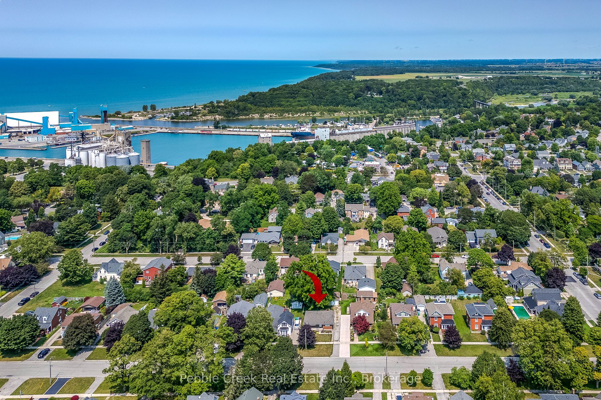 172 Elgin Avenue W, Goderich, ON N7A 2E6 photo 4