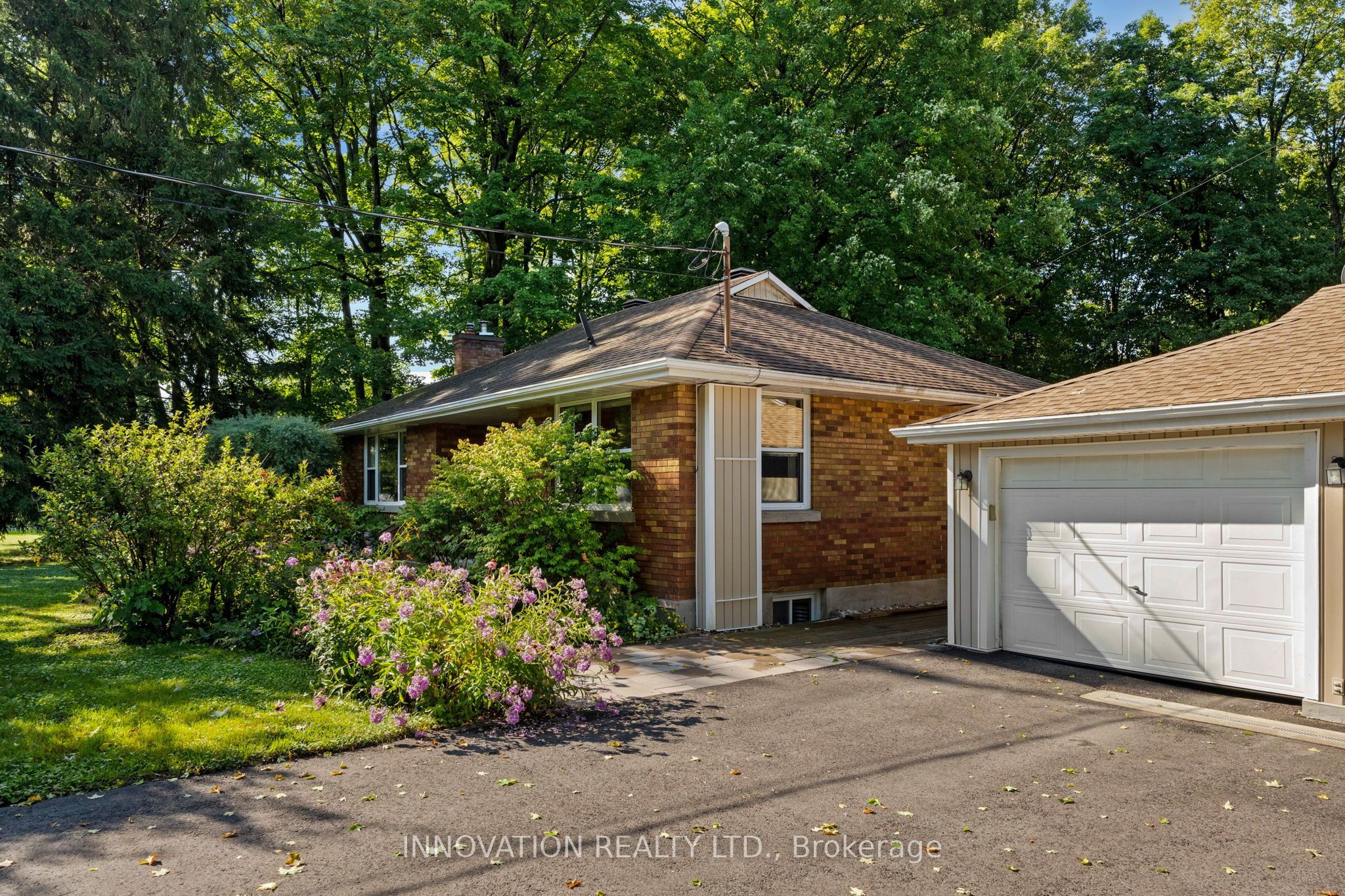 3885 Carp Road, Carp - Huntley Ward, ON K0A 1L0 photo 3