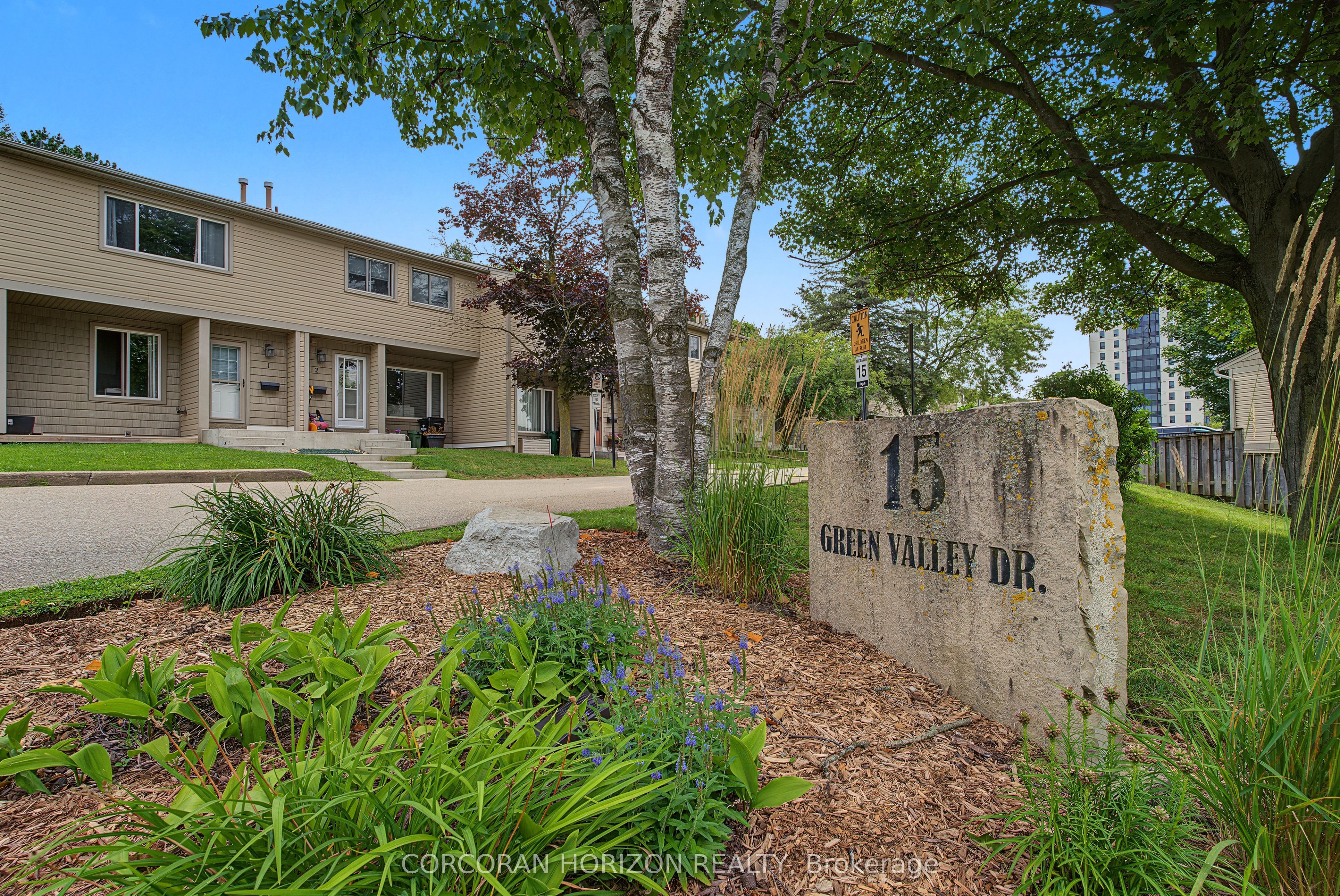 15 Green Valley Drive 1, Kitchener, ON N2P 1K7