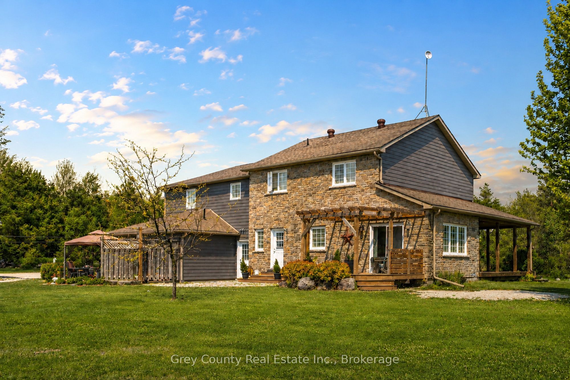 135260 9th Line, Grey Highlands, ON N0C 1H0 photo 4