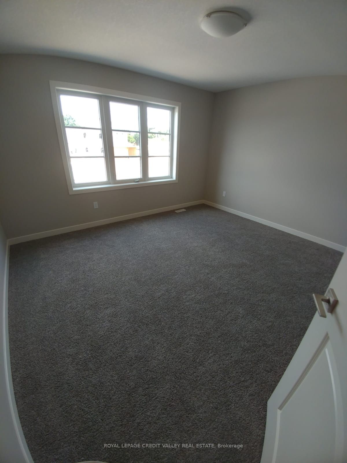 123 Denrich Avenue, Tillsonburg, ON N4G 0H2 photo 3