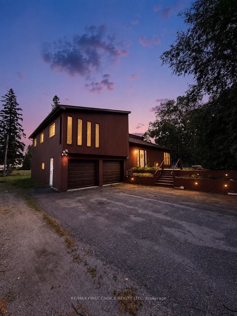 109-111 Hillcrest Road, Greenstone, ON P0T 2A0 photo 3