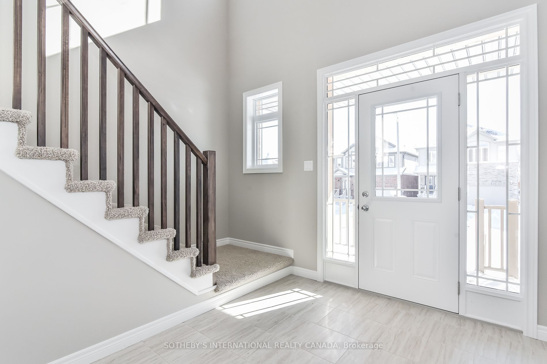 529 Anton Crescent, Kitchener, ON N2R 1P6 photo 2