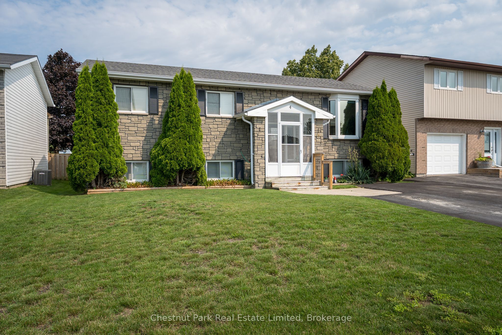 4 First Avenue, Prince Edward County, ON K0K 3L0