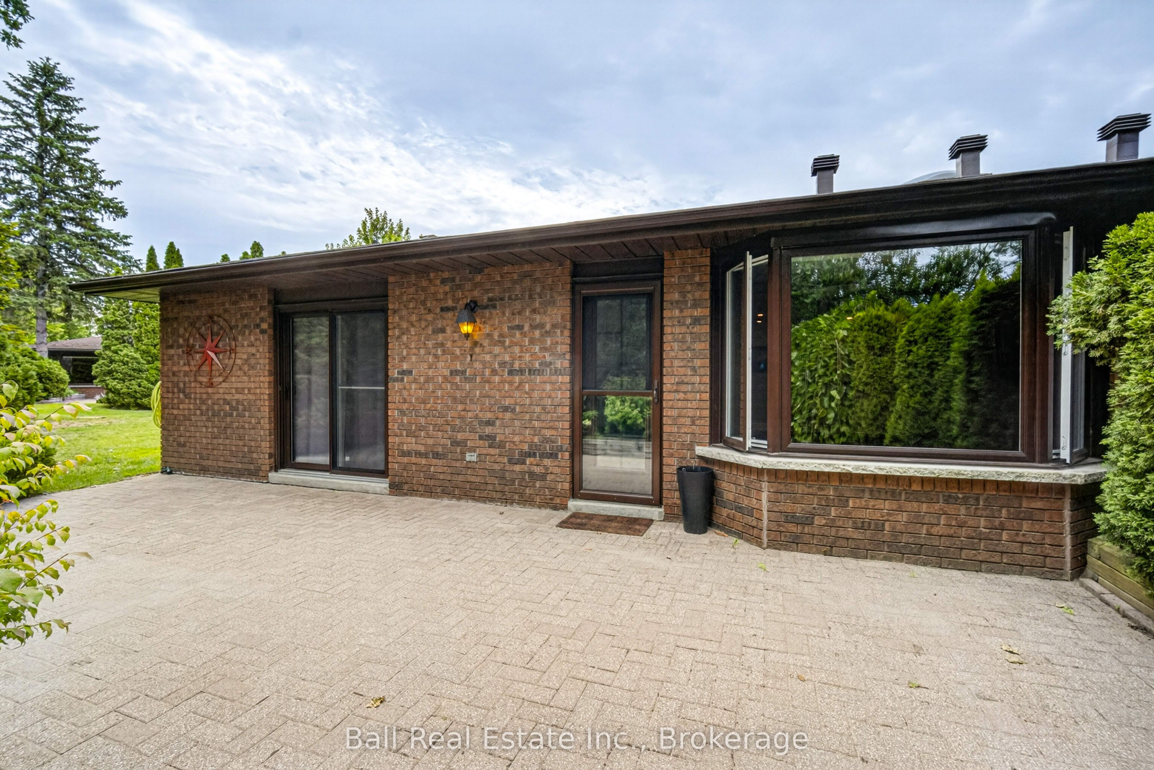 200 East Street S 502, Kawartha Lakes, ON K0M 1A0 photo 3
