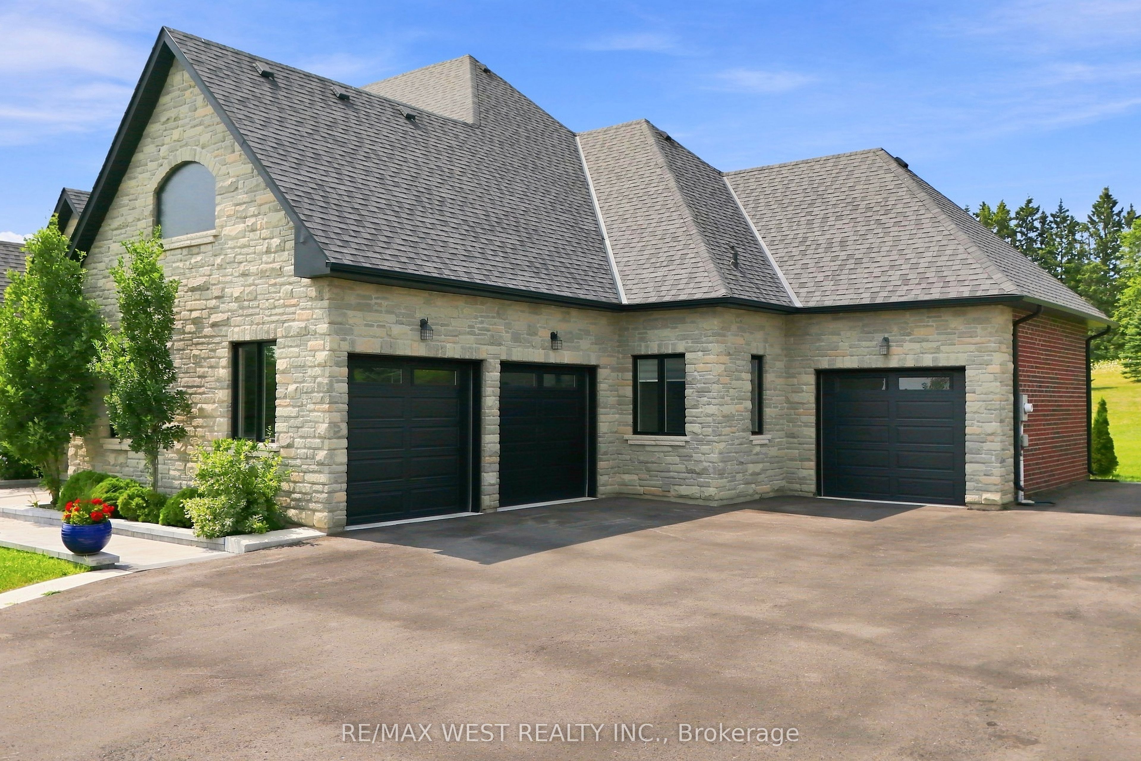 9450 Wellington Road 124, Erin, ON N0B 1T0 photo 3