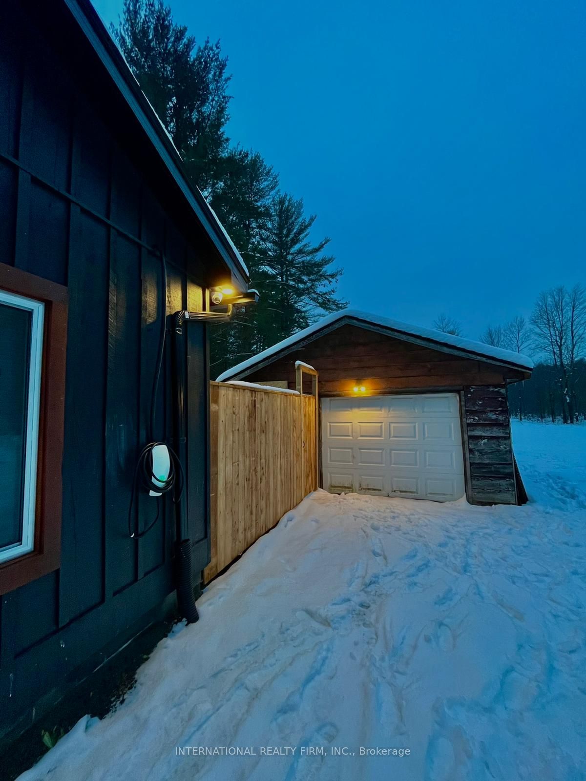 1746 Gravenhurst Parkway, Gravenhurst, ON P1P 1R3 photo 3