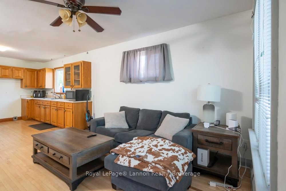 185 Empress St S, Thunder Bay, ON P7B 4N8 photo 5
