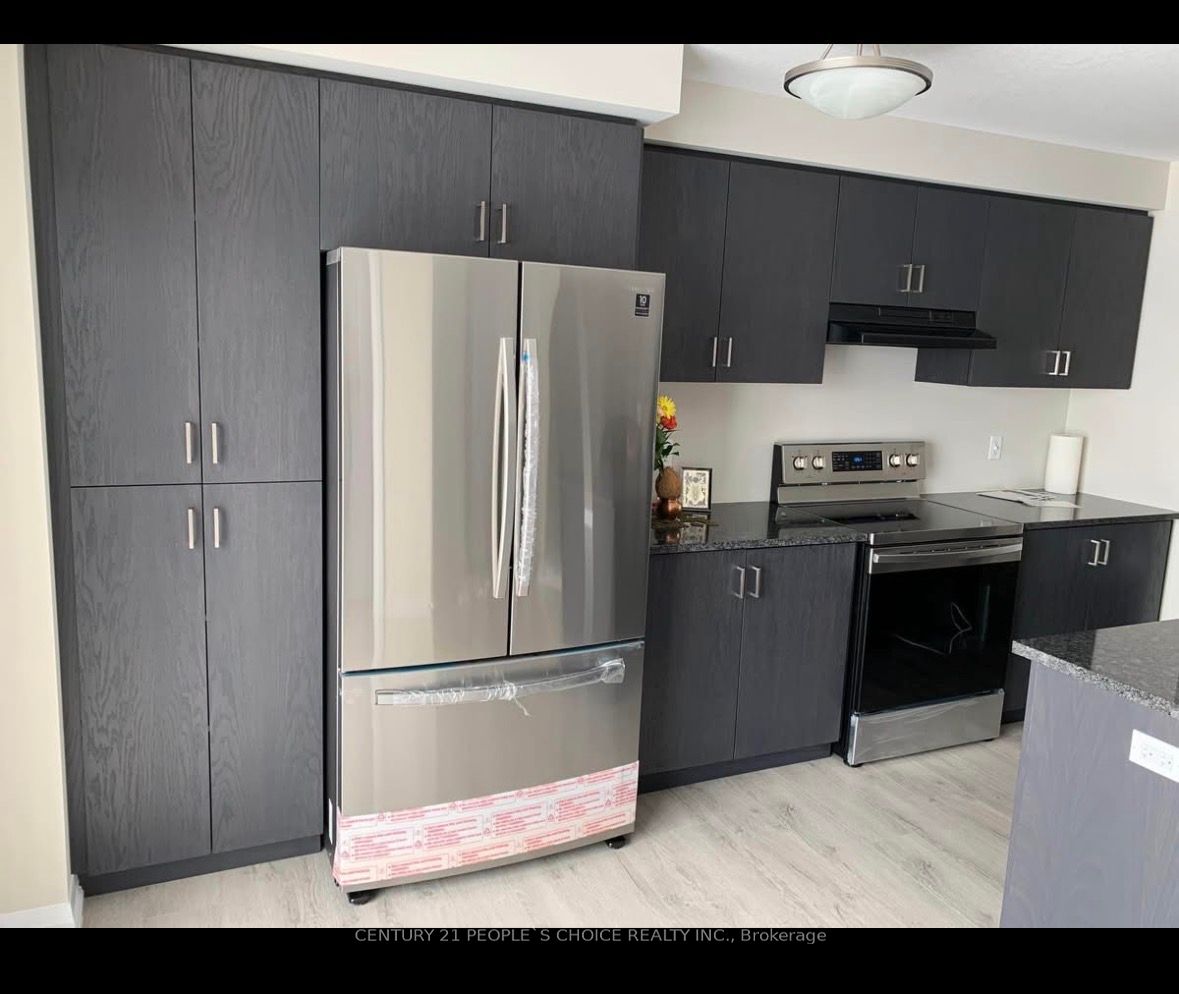 92 Monarch Woods Drive, Kitchener, ON N2P 0K1 photo 3