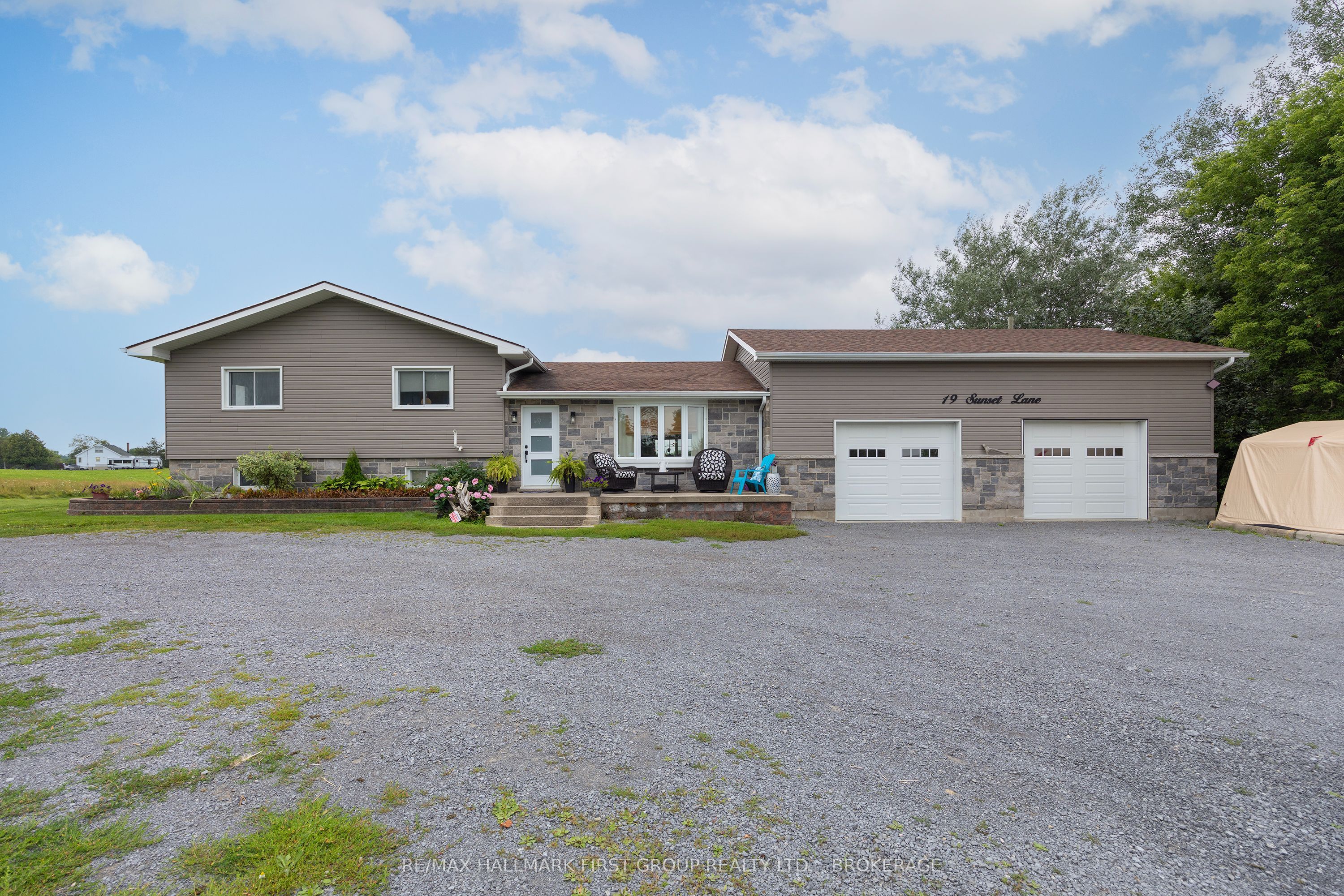 19 Sunset Lane, Kingston, ON K7L 4V3 photo 2