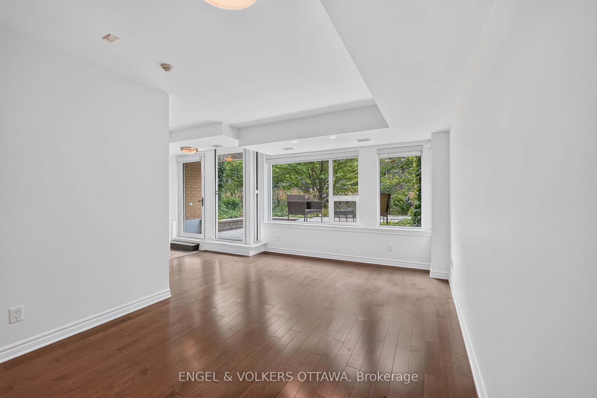 250 Lett Street 109, West Centre Town, ON K1R 0A8 photo 3