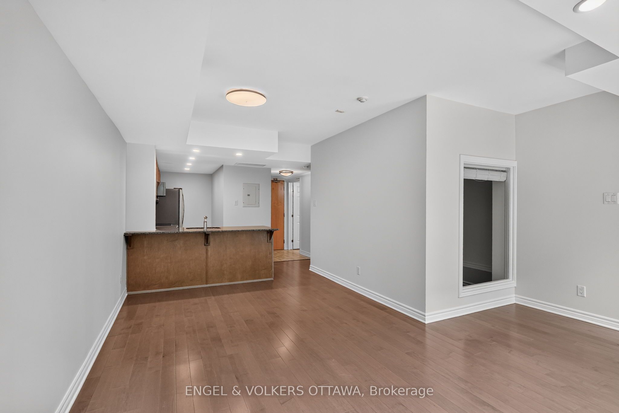 250 Lett Street 109, West Centre Town, ON K1R 0A8 photo 4