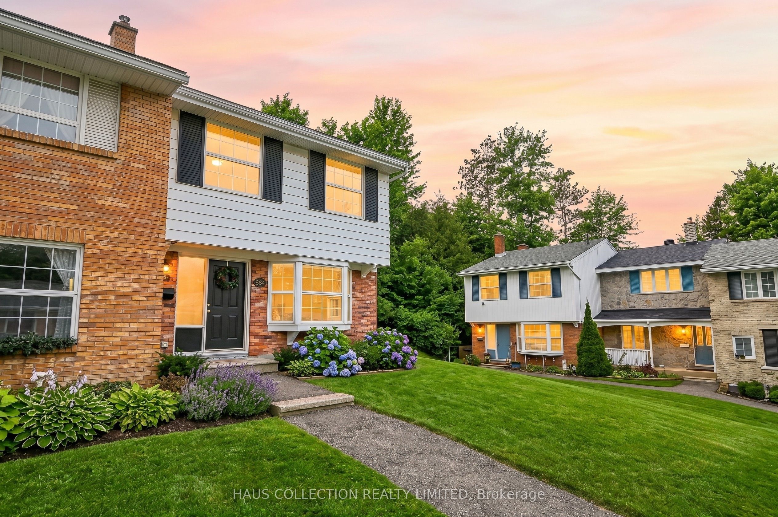 884 Walkley Road, Billings Bridge - Riverside Park and Area, ON K1V 6R5