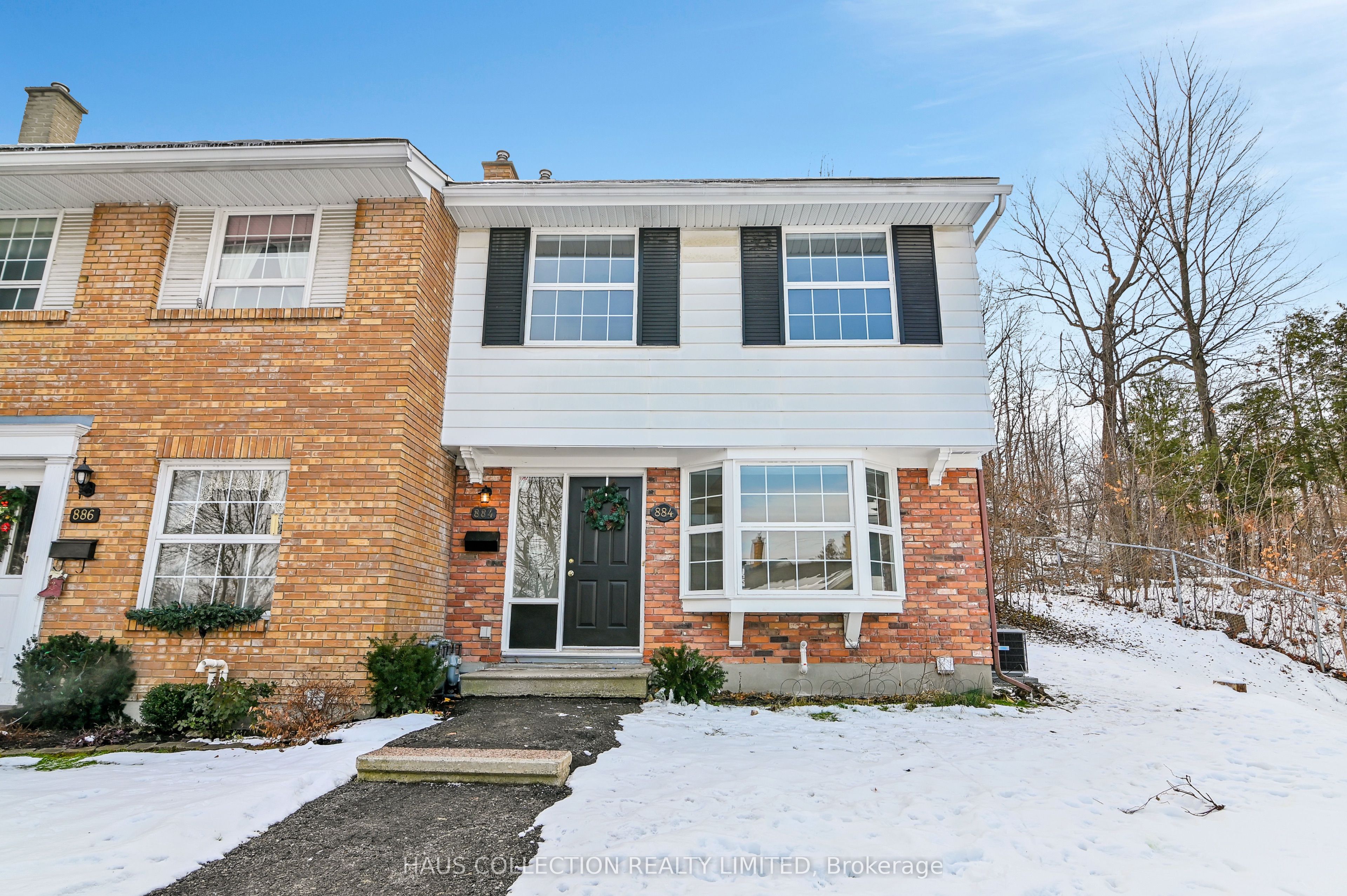 884 Walkley Road, Billings Bridge - Riverside Park and Area, ON K1V 6R5 photo 2