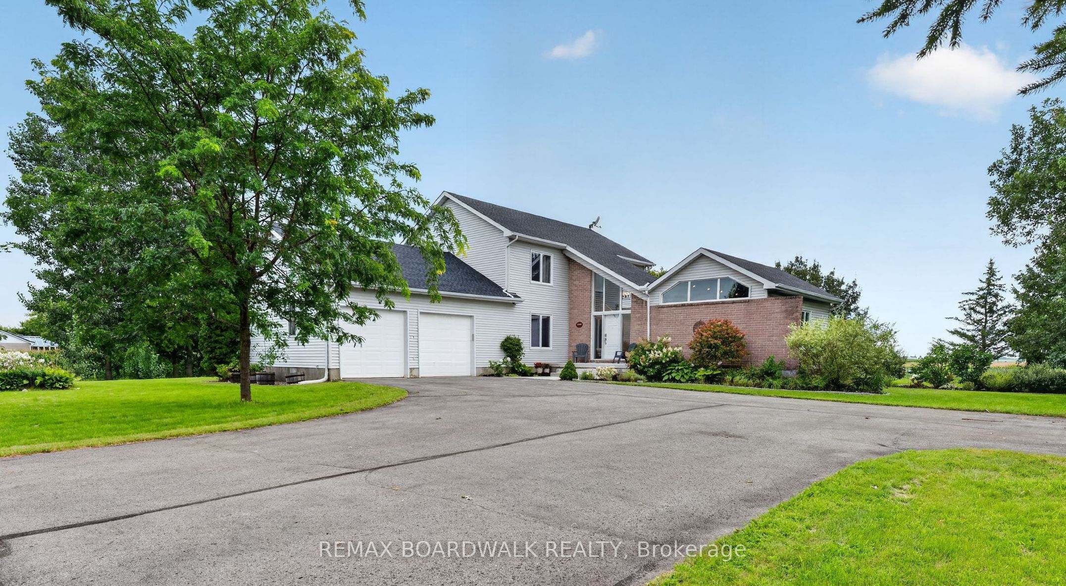 10104 Marionville Road, North Dundas, ON K4R 1E5