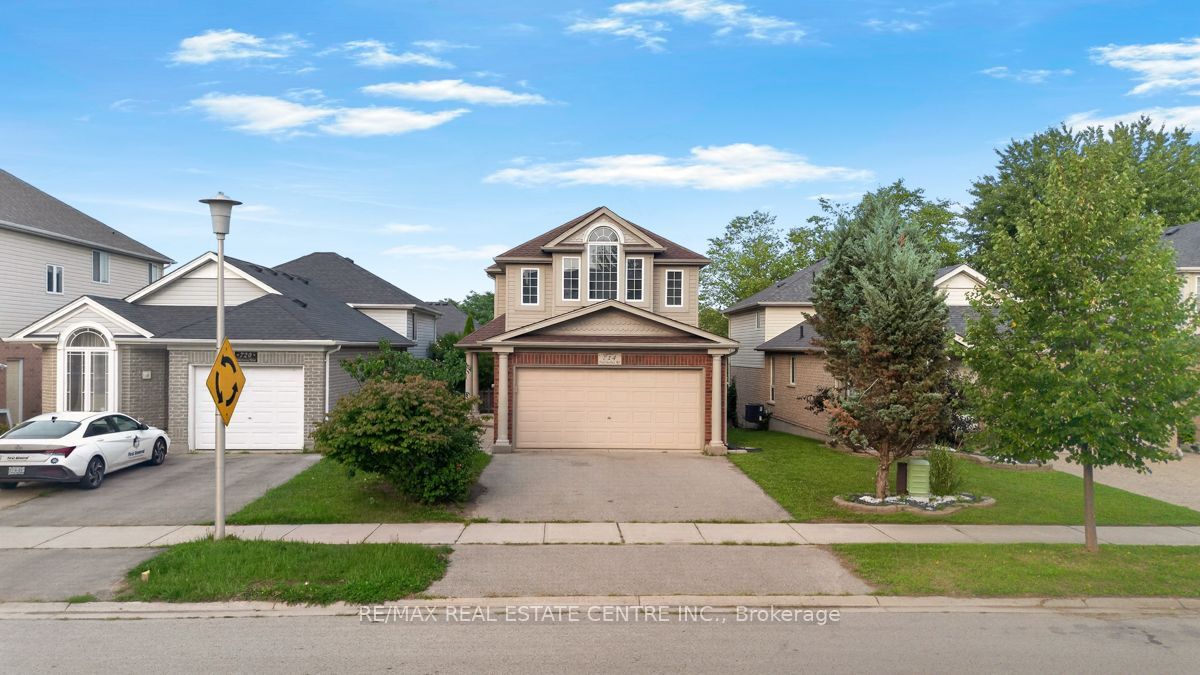 714 OAKCROSSING Road, London North, ON N6H 5V9