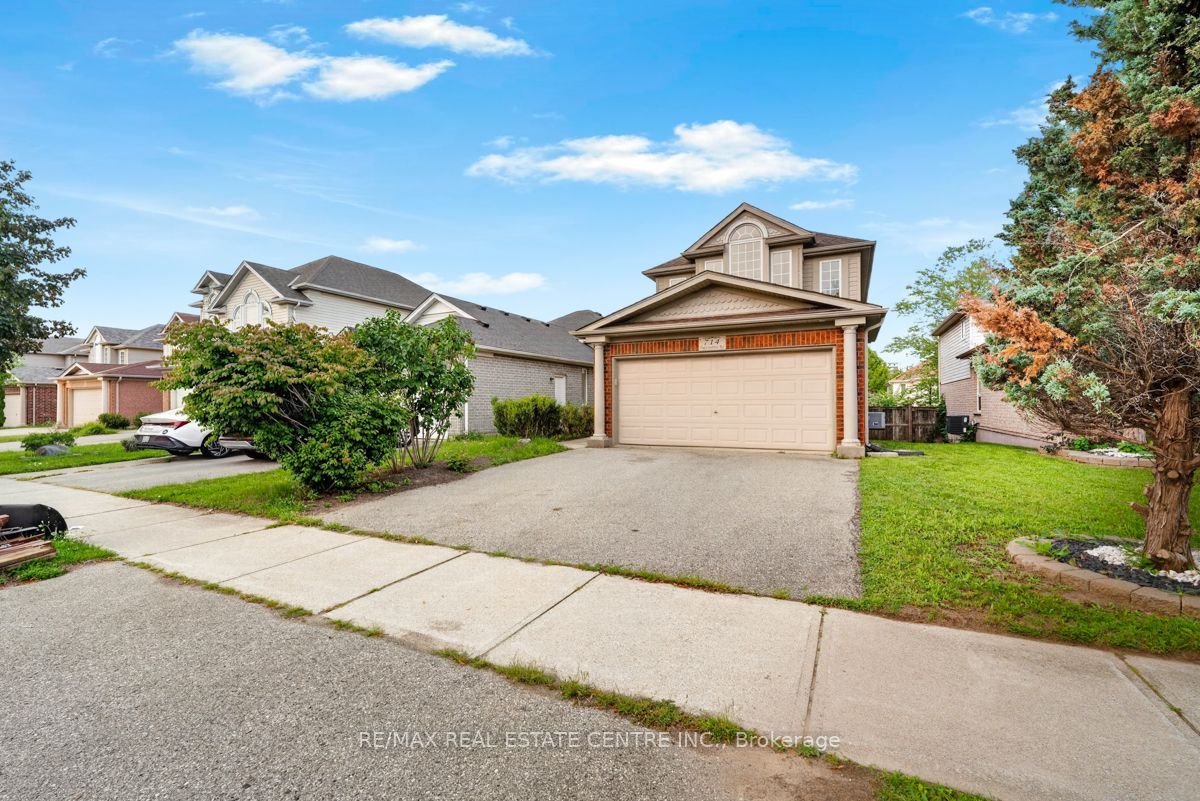 714 OAKCROSSING Road, London North, ON N6H 5V9 photo 3