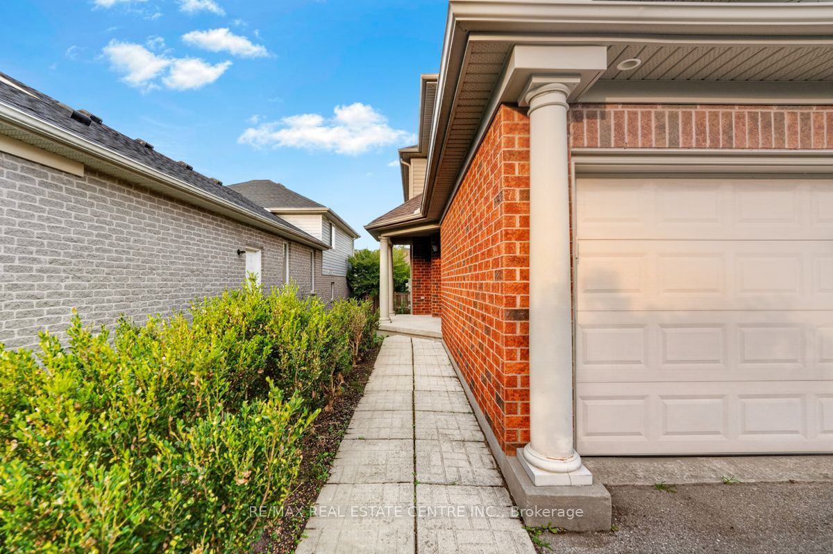 714 OAKCROSSING Road, London North, ON N6H 5V9 photo 4