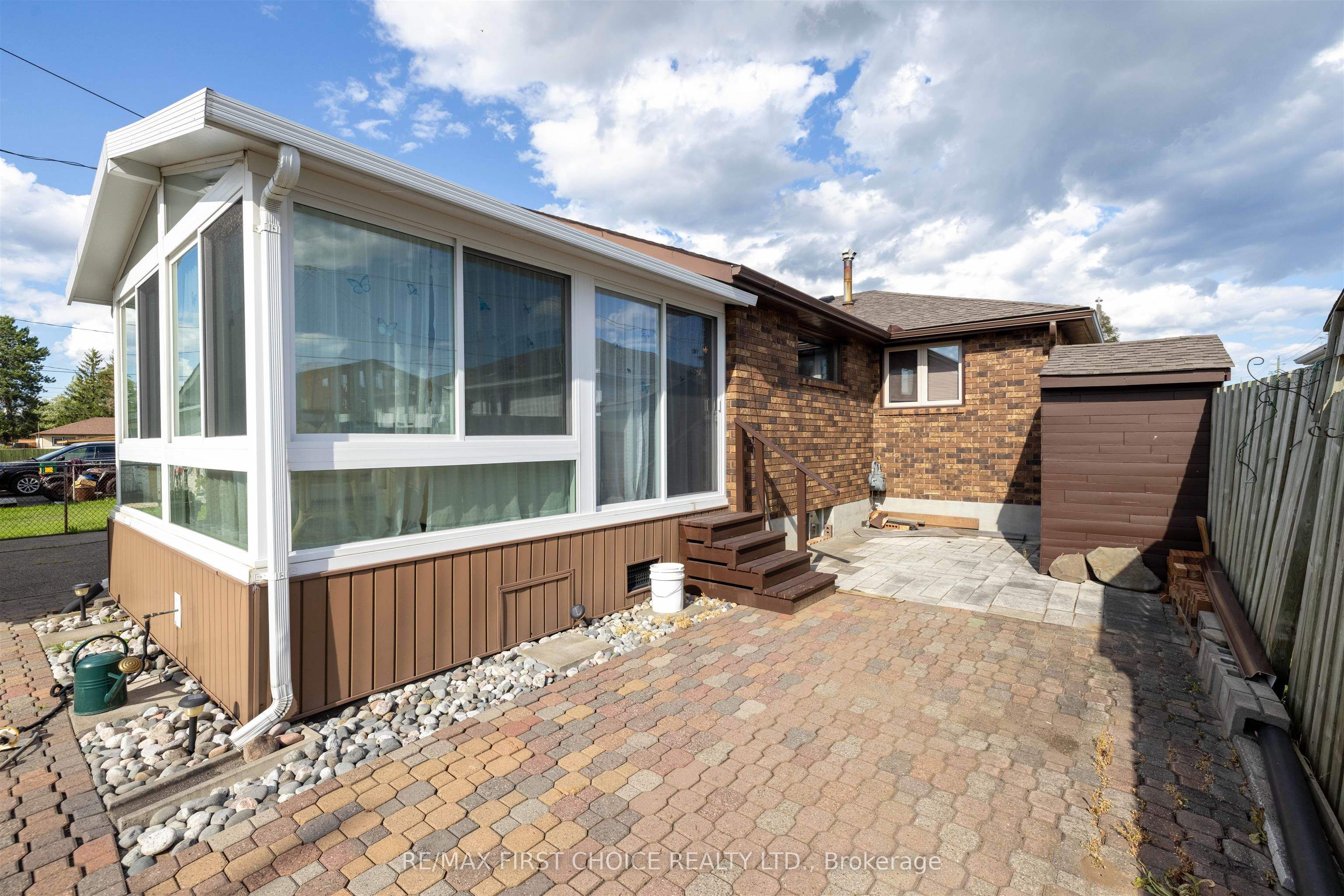 935 Crawford Place, Thunder Bay, ON P7E 3C8 photo 5