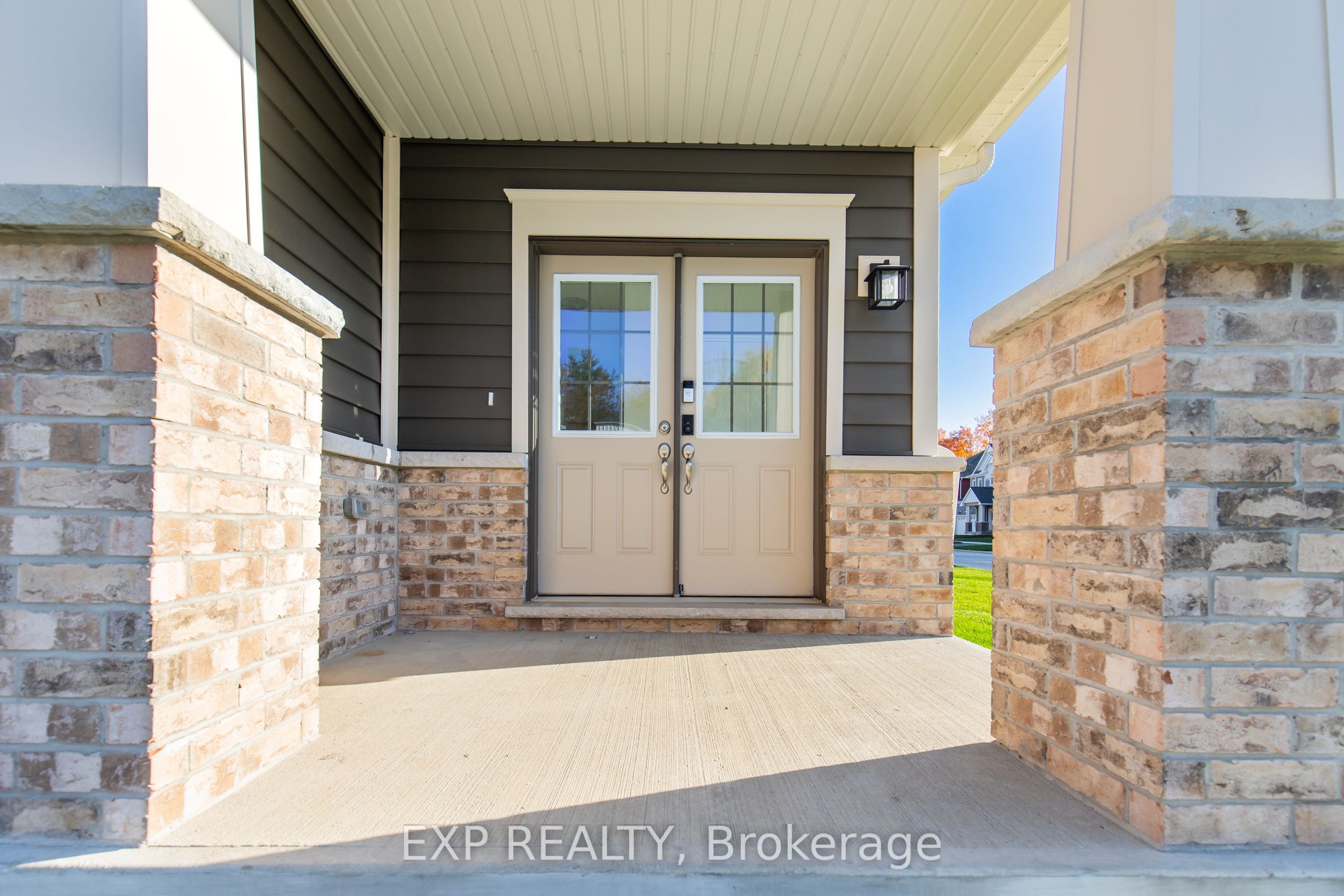 380 Beechwood Forest Lane, Gravenhurst, ON P1P 0H8 photo 2