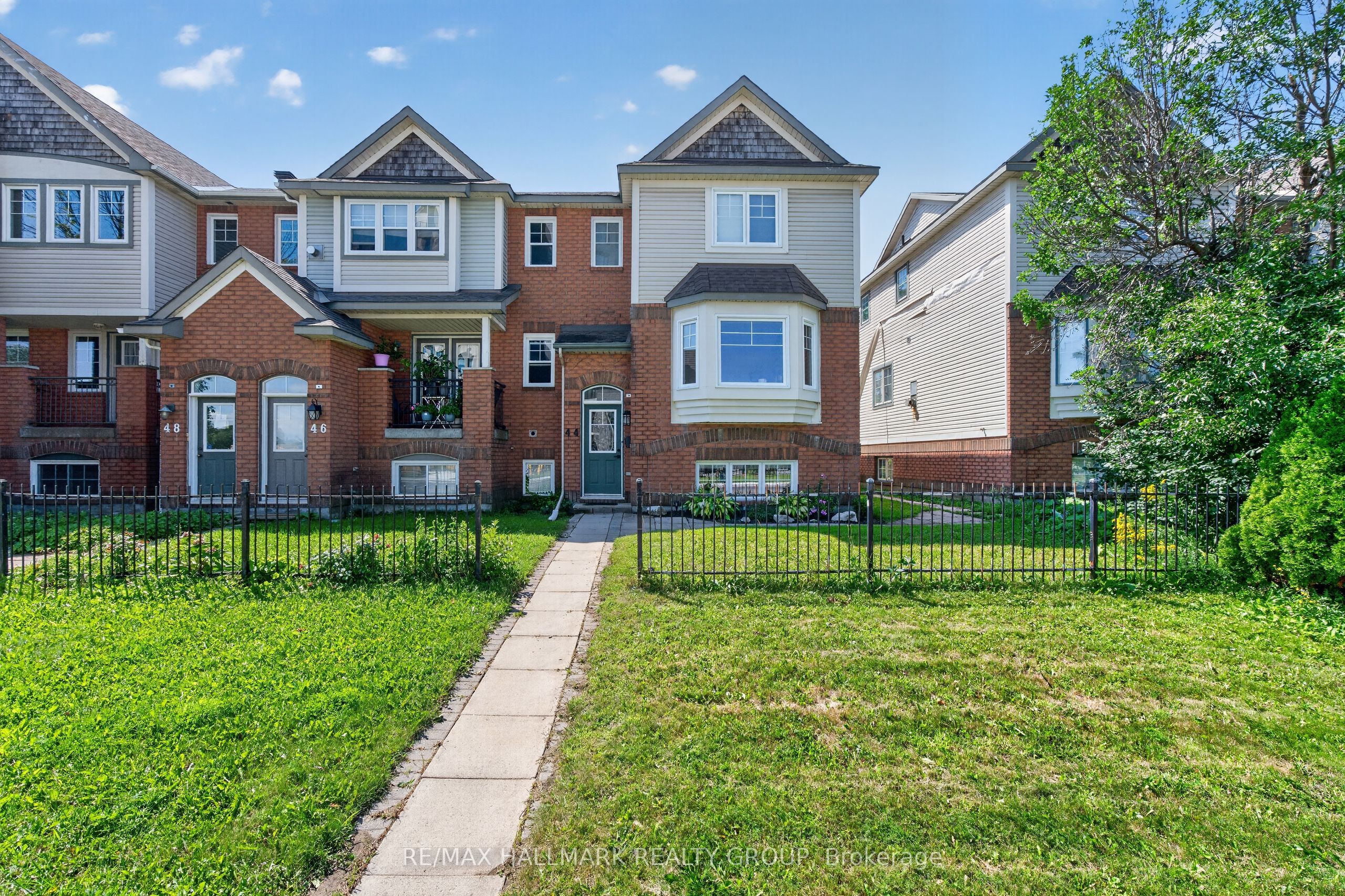 44 Centrepointe Drive, South of Baseline to Knoxdale, ON K2G 6J5