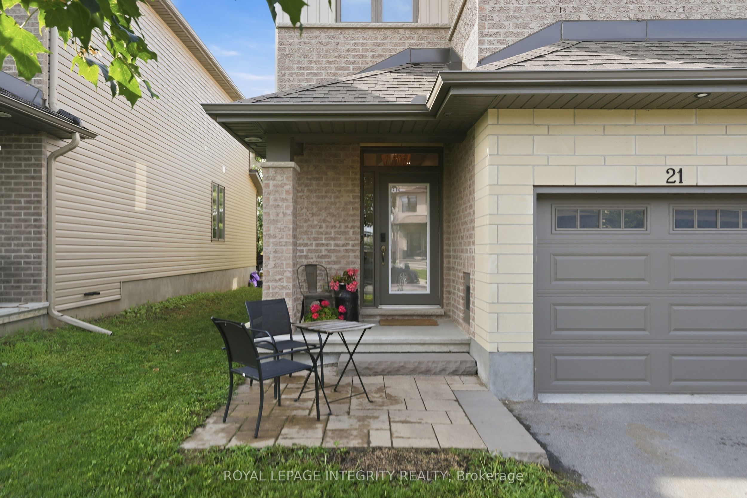 21 Taber Street, Carleton Place, ON K7C 0H2 photo 4