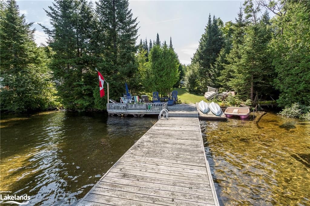 1378 OLD HIGHWAY 117 Road, Lake of Bays, ON P0B 1A0 photo 2