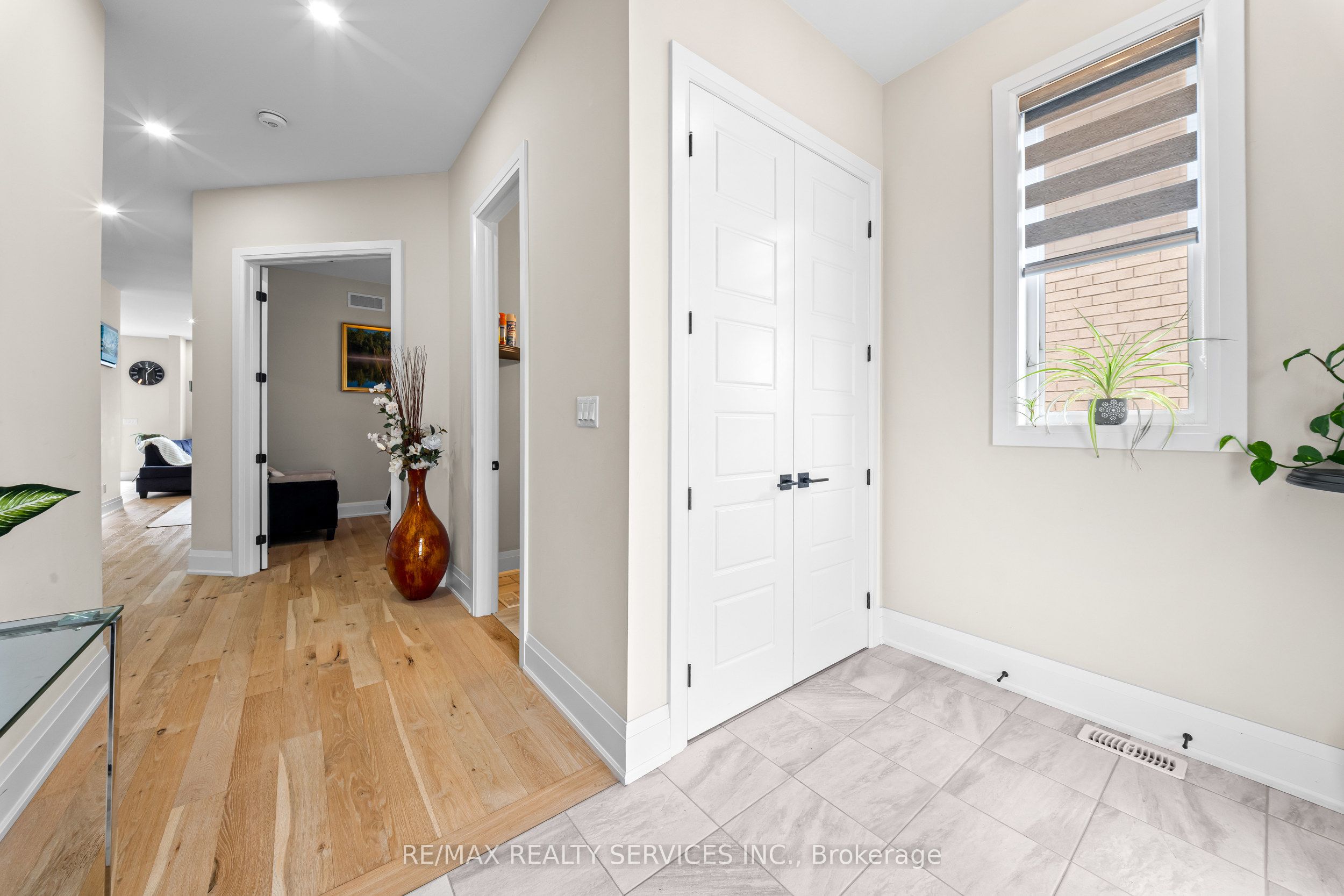 130 Pondcliffe Drive, Kitchener, ON N2R 0M4 photo 5