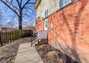 119 CEDAR Street S 15, Kitchener, ON N2G 3L6 photo 3