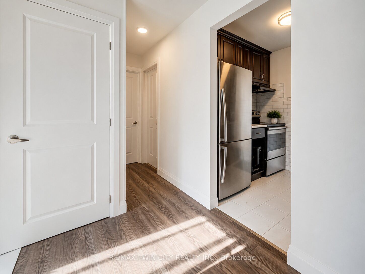 119 CEDAR Street S 15, Kitchener, ON N2G 3L6 photo 5